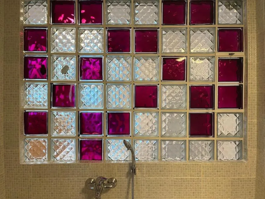 Shower in Cute apartment at the foot of lycabettus hill