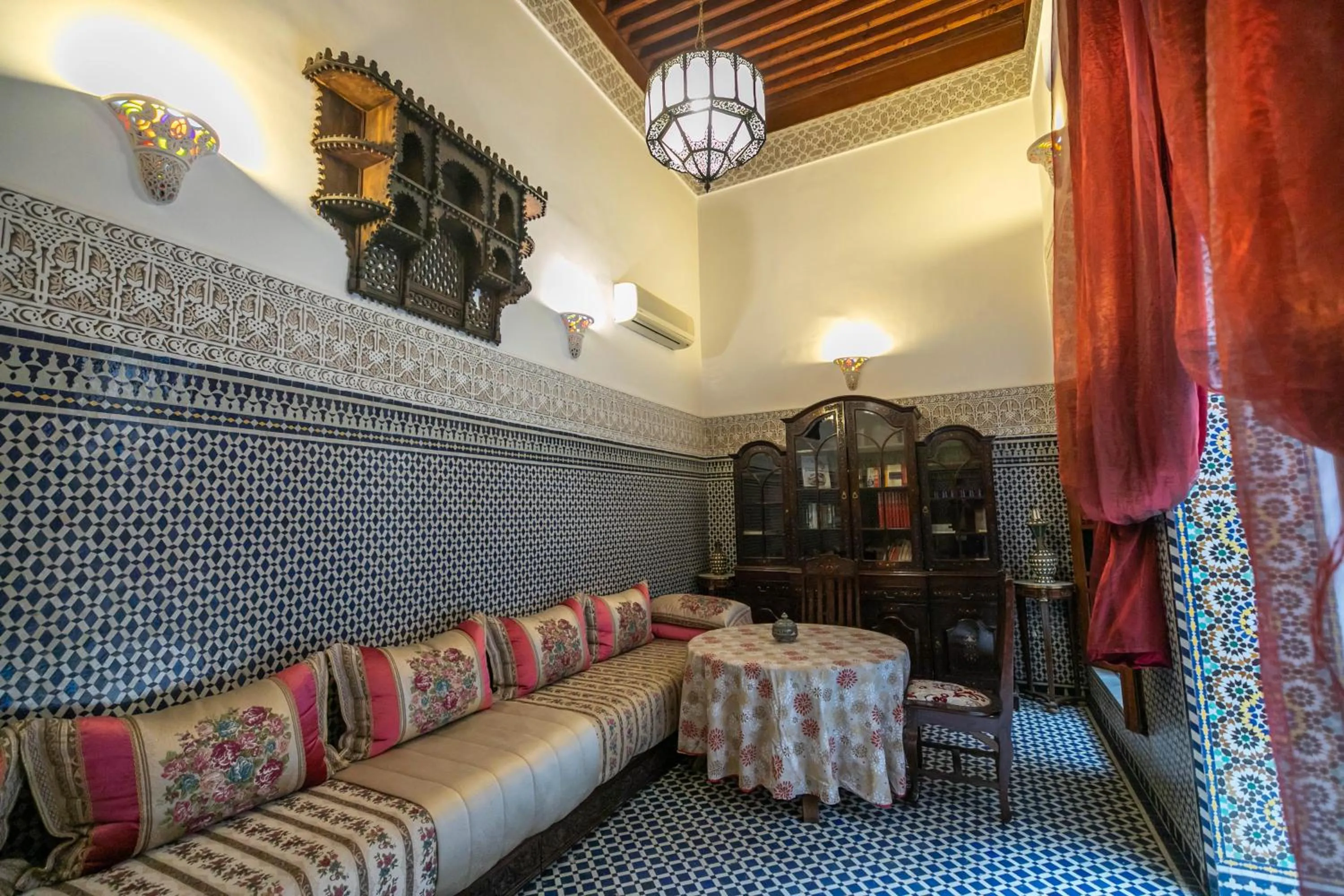 Seating area in Riad La Perle De La Médina