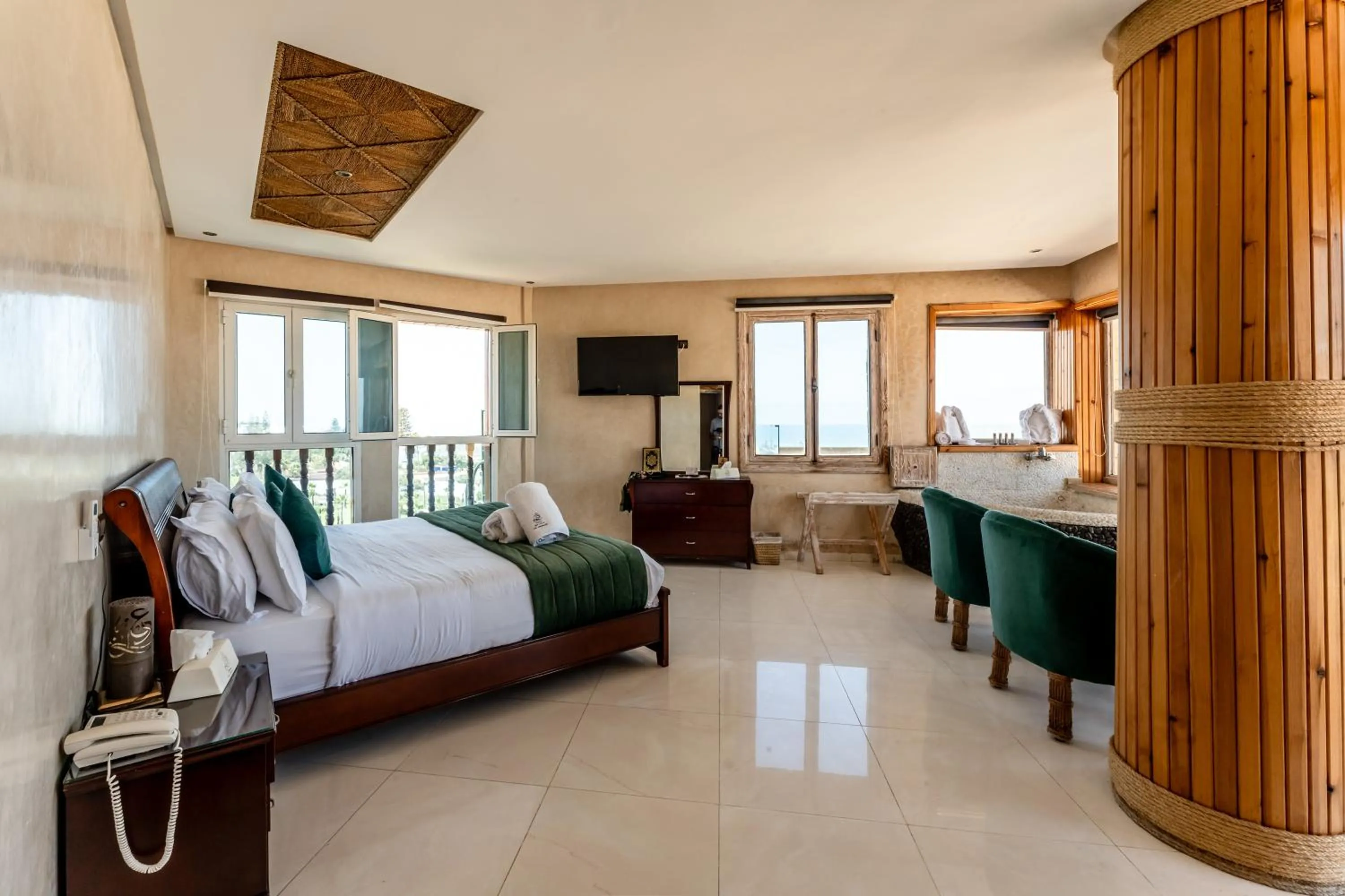 Living room, Bed in Chateau Eden El Rouh & Spa