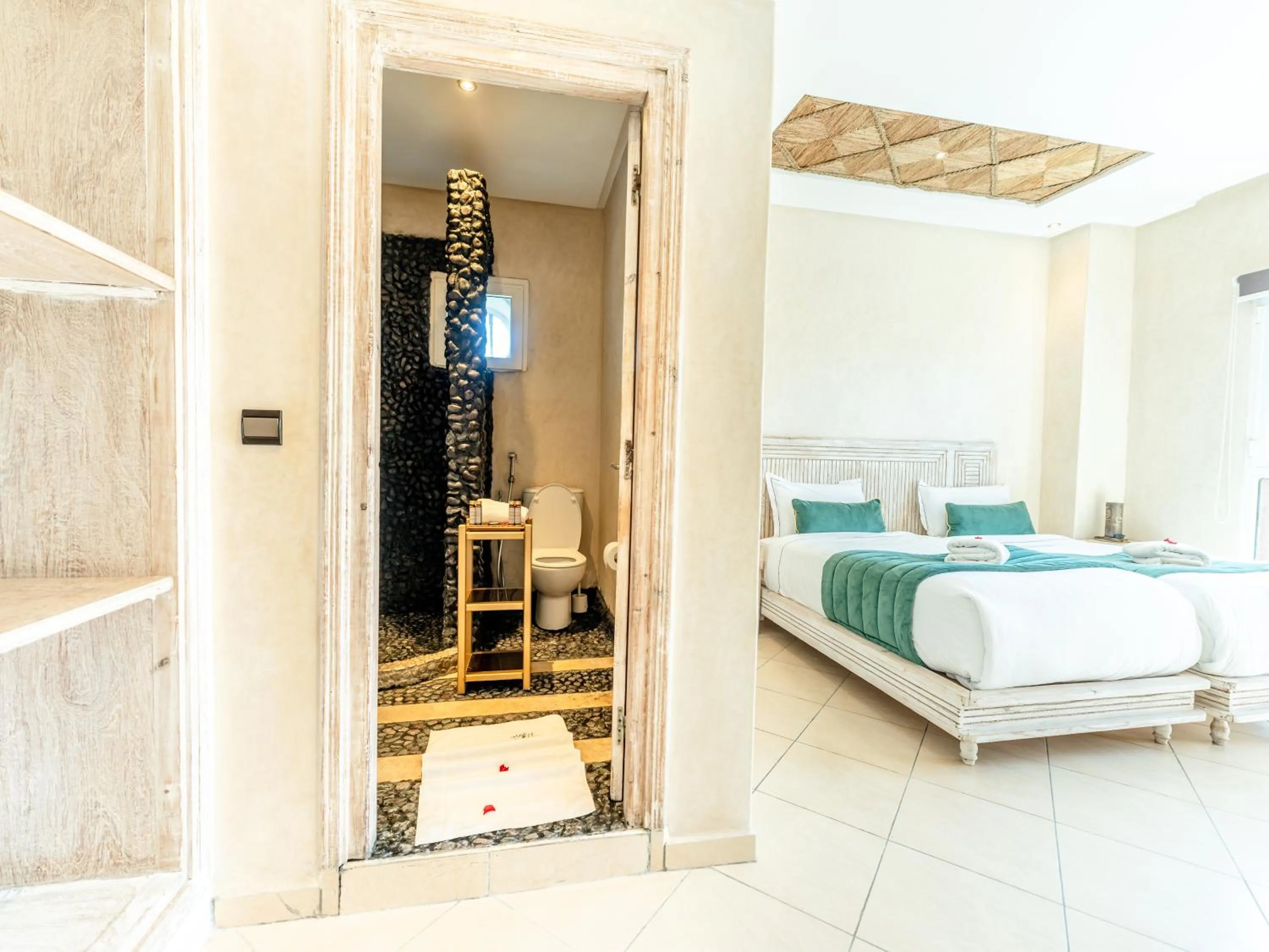 Photo of the whole room, Bed in Chateau Eden El Rouh & Spa