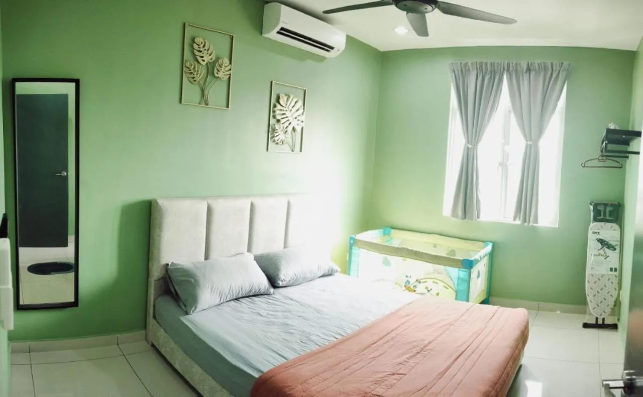 Bed in kakao homestay ipoh town 2parking 3room 10pax wifi