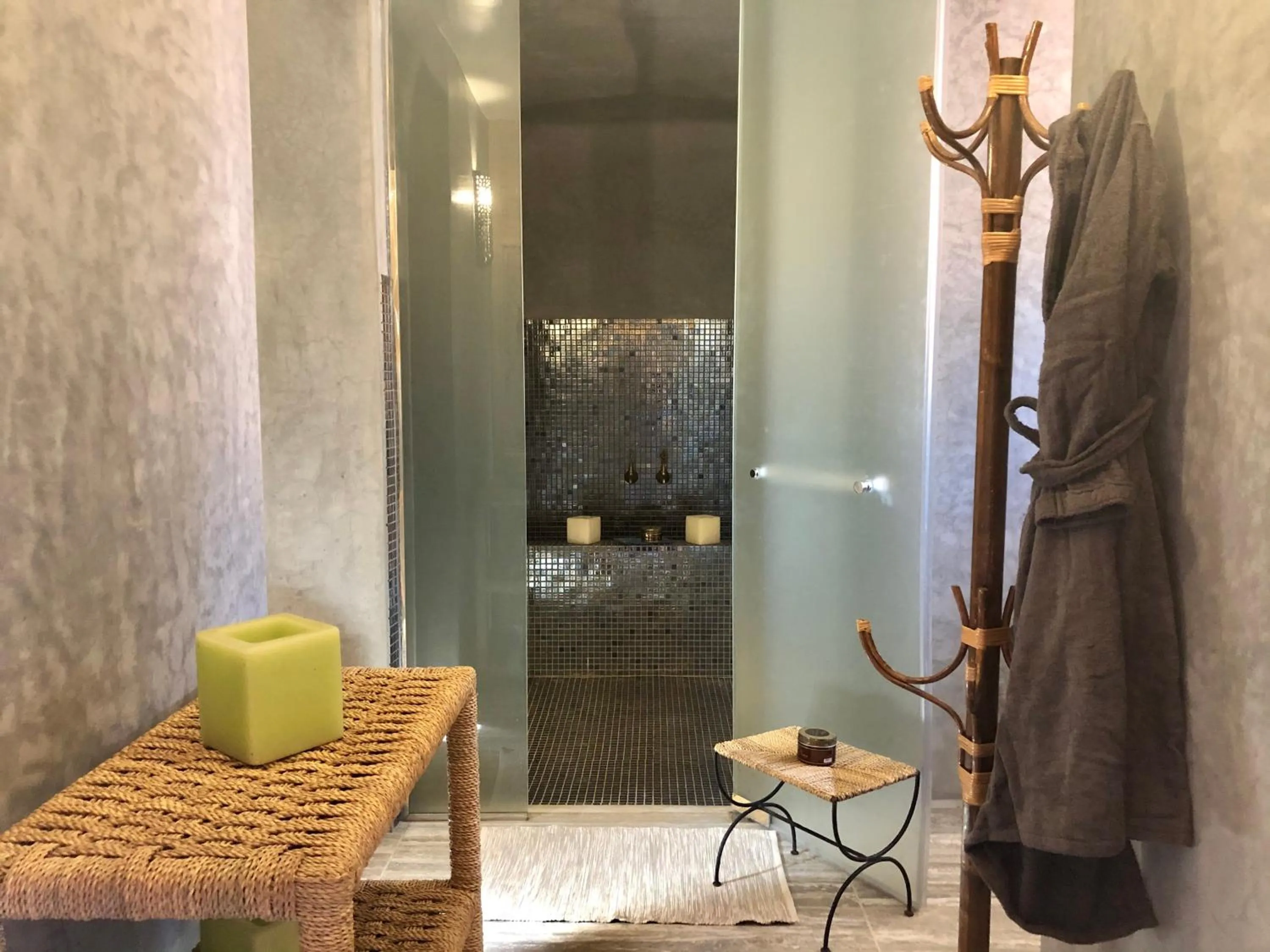 Massage in Domaine de Tameslohte