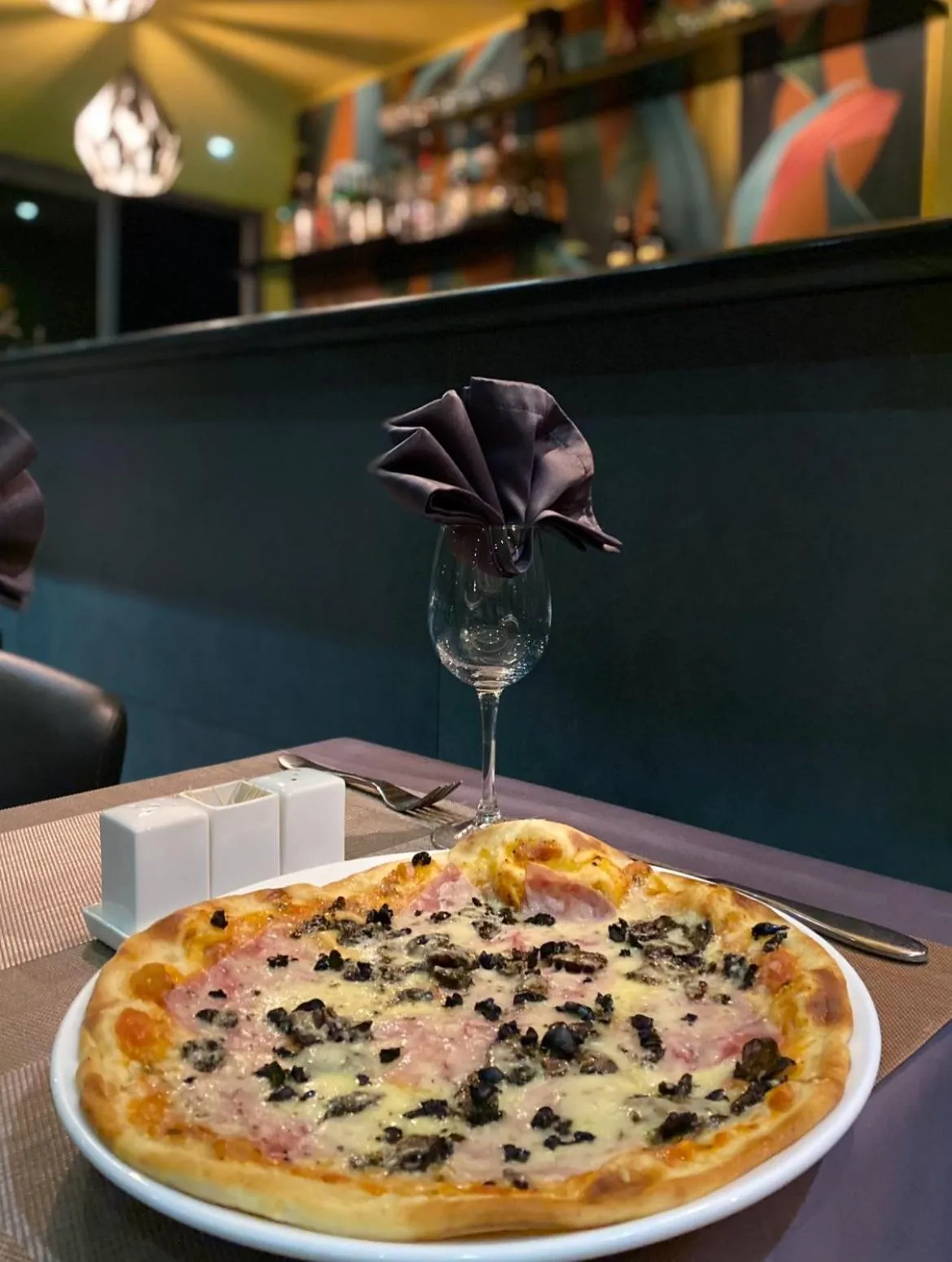 Restaurant/places to eat in Le Fred