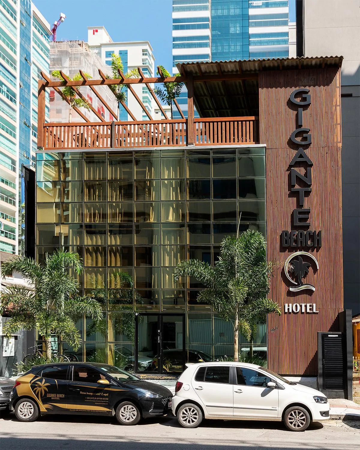 Property building in Hotel Gigante Beach Itapema