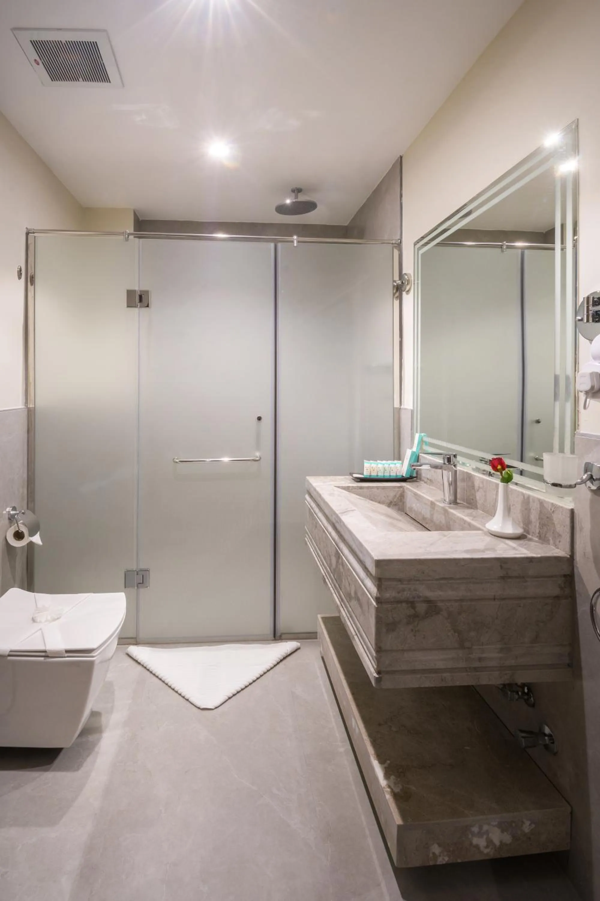 Bathroom in Enala Hotel - Al Khobar