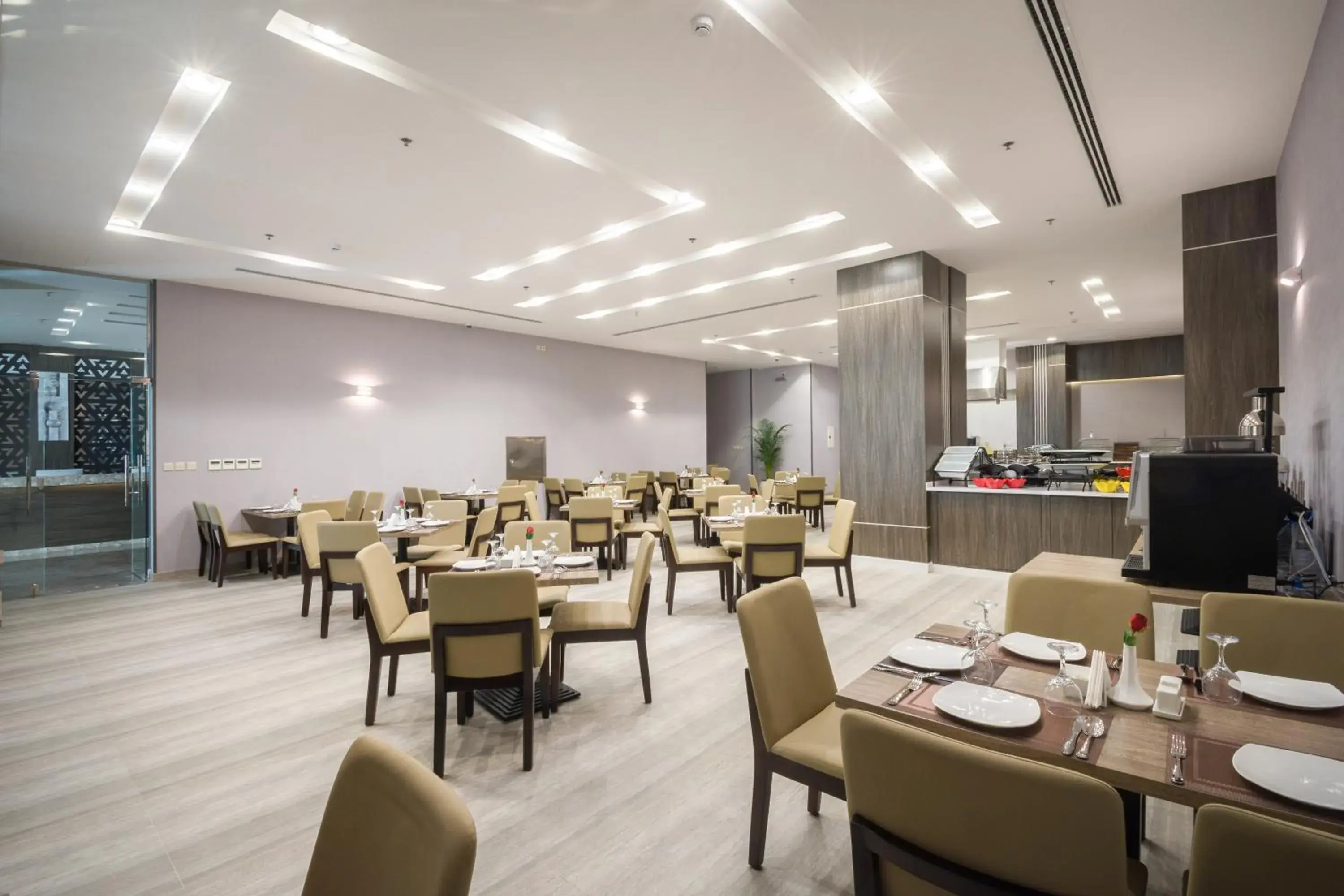 Restaurant/places to eat in Enala Hotel - Al Khobar Restaurant/places to eat in Enala Hotel - Al Khobar