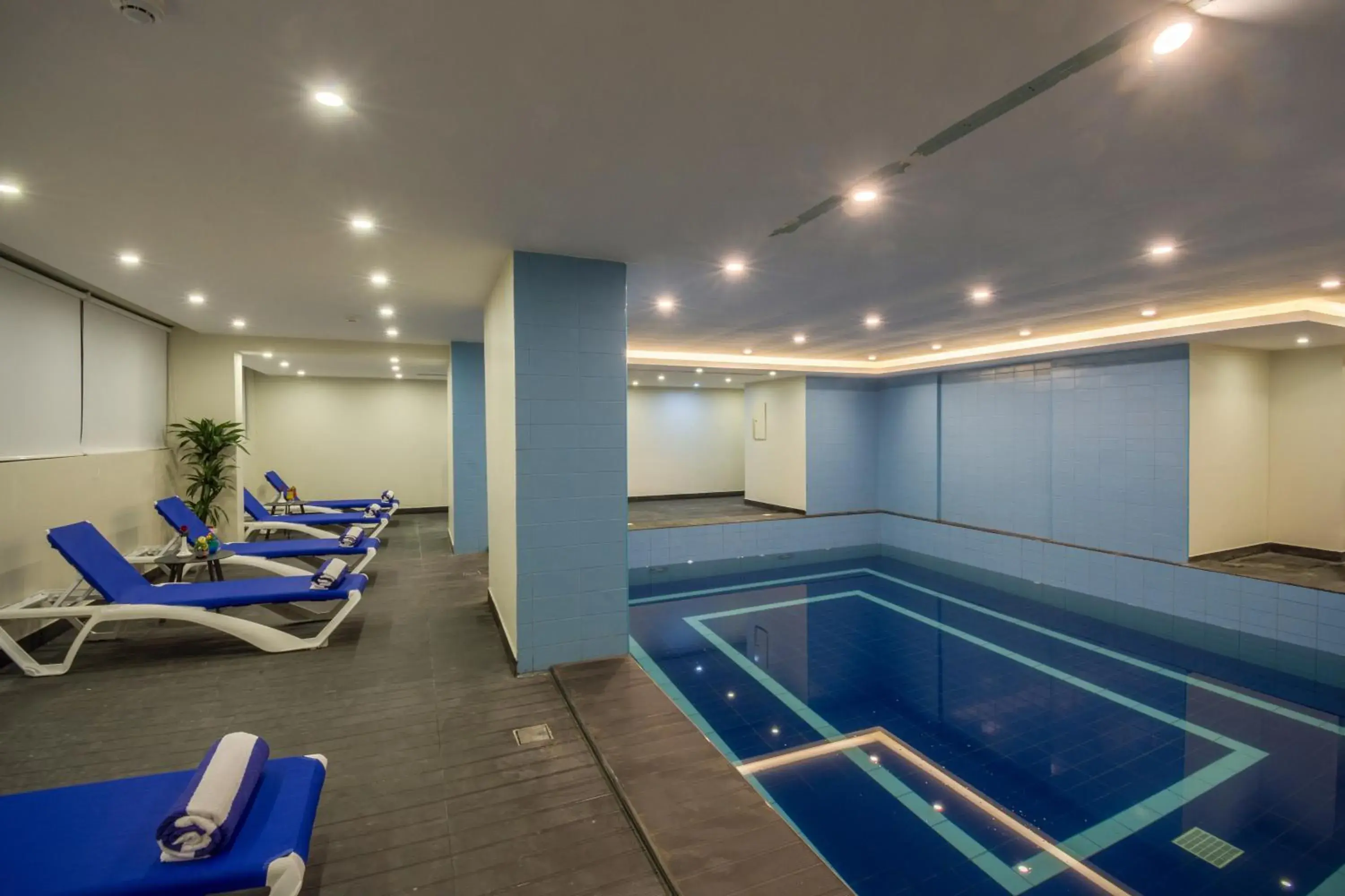Swimming pool in Enala Hotel - Al Khobar Swimming pool in Enala Hotel - Al Khobar