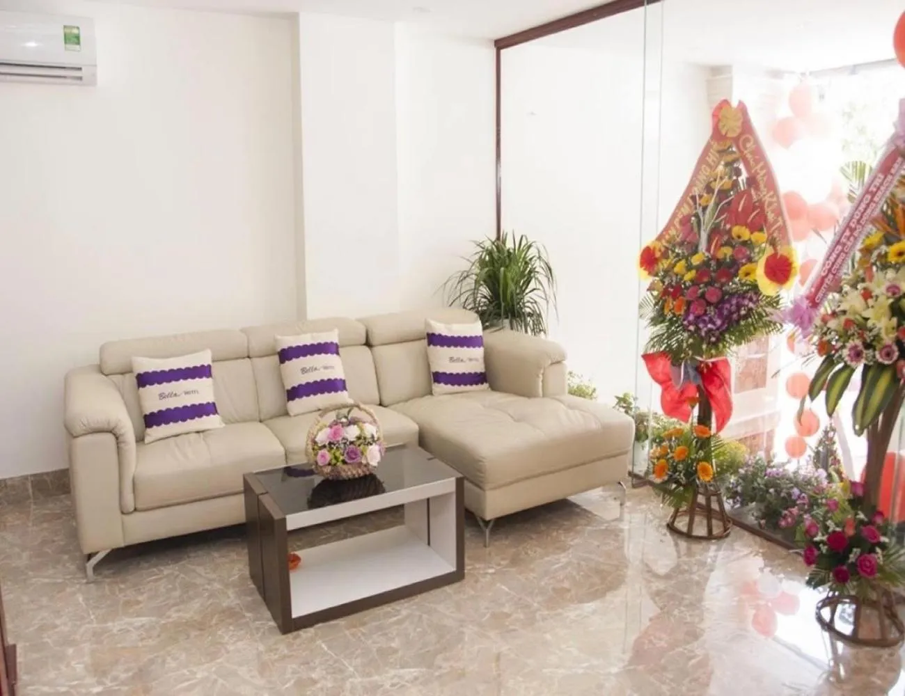 Living room in T Y Hotel