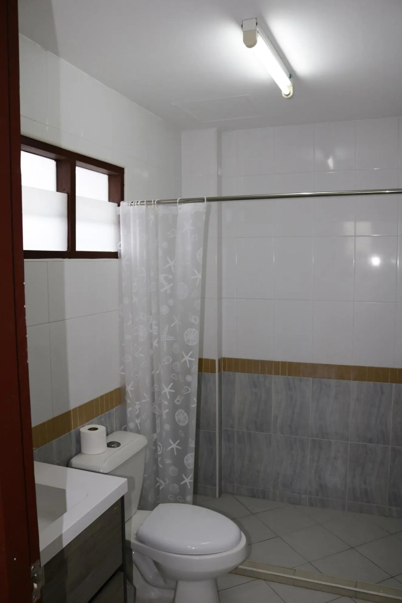 Toilet in Cafe Nana Hotel