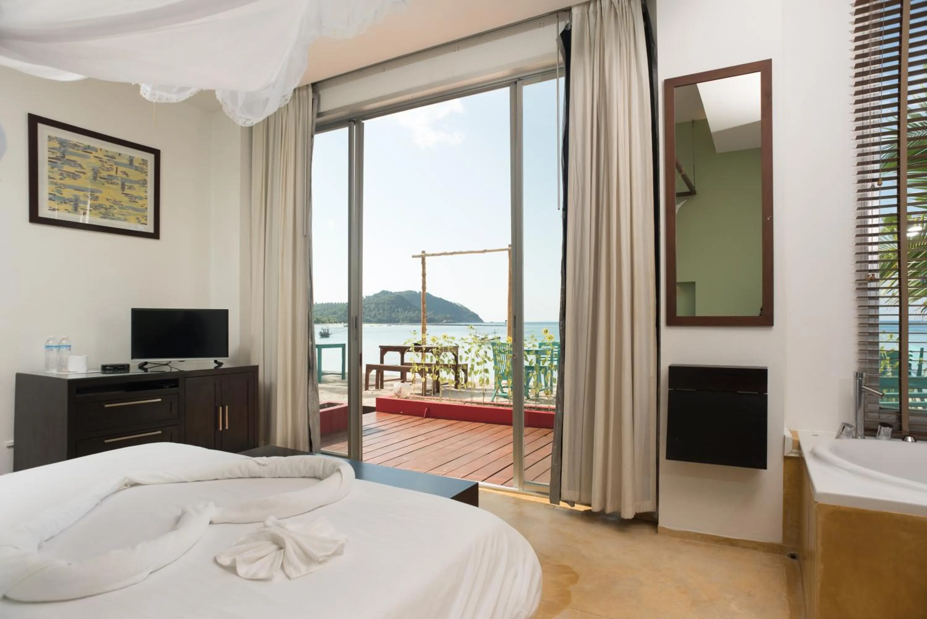 Bed in Mandalai Hotel