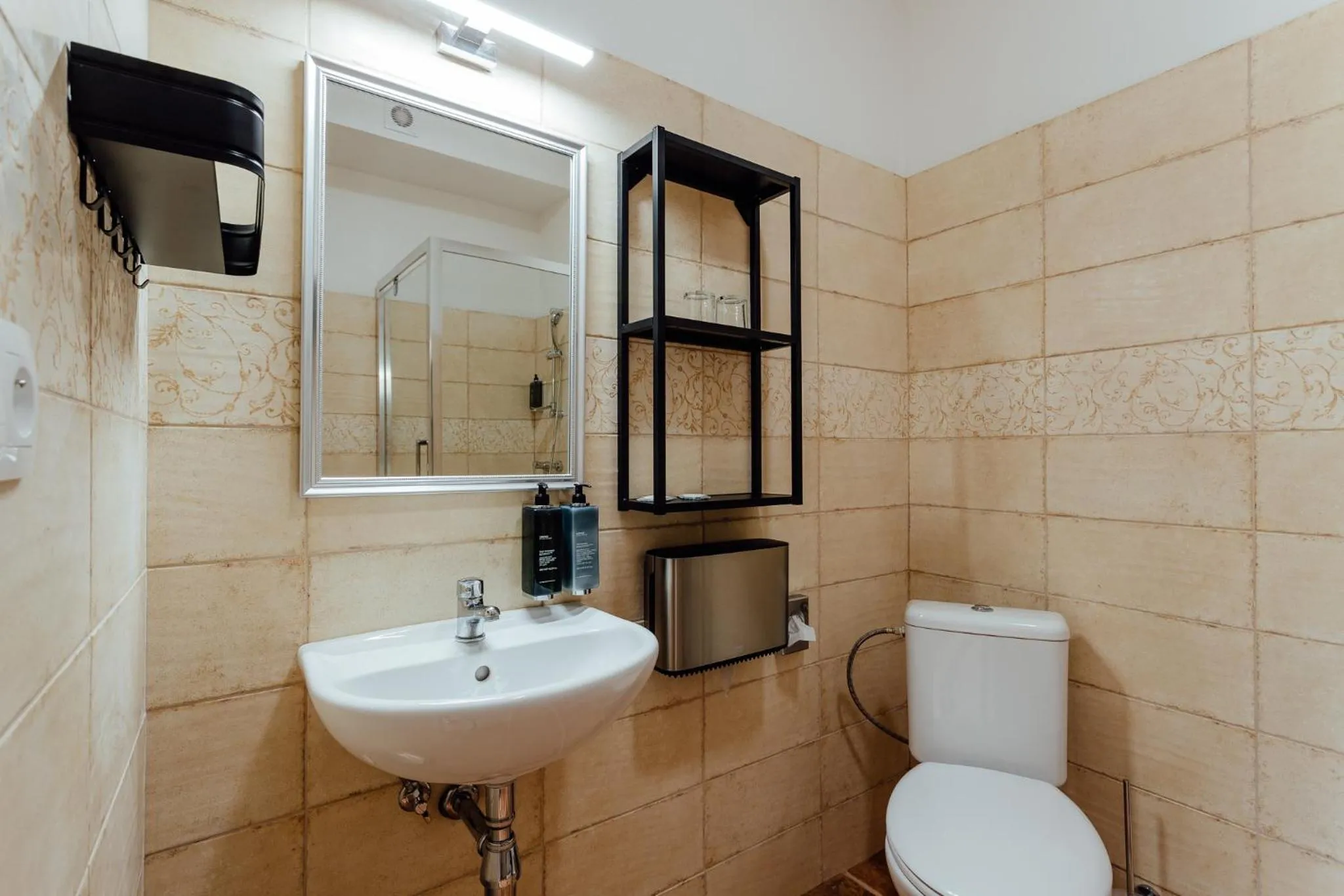 Toilet in Botanický dvor