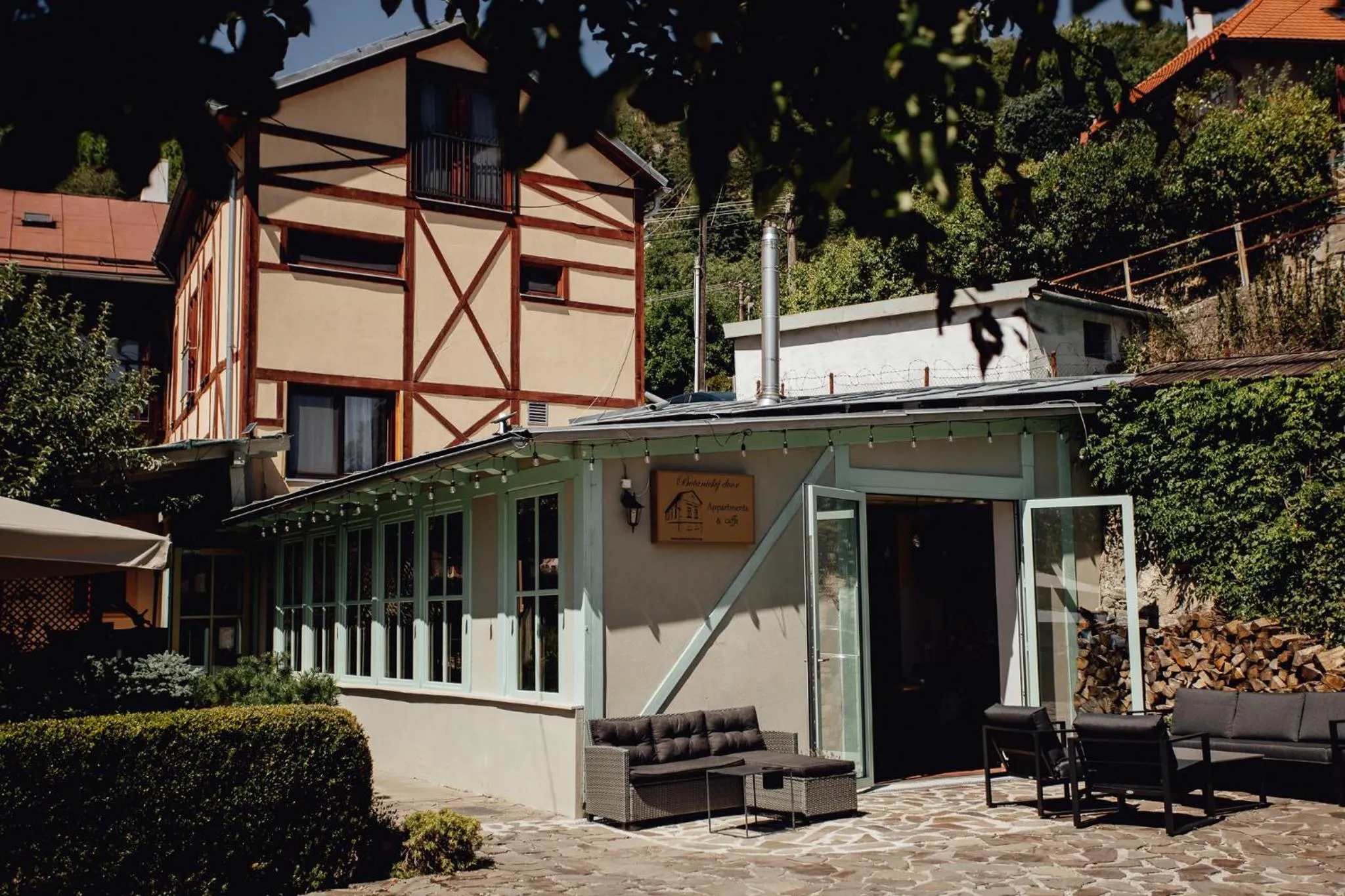 Property building in Botanický dvor