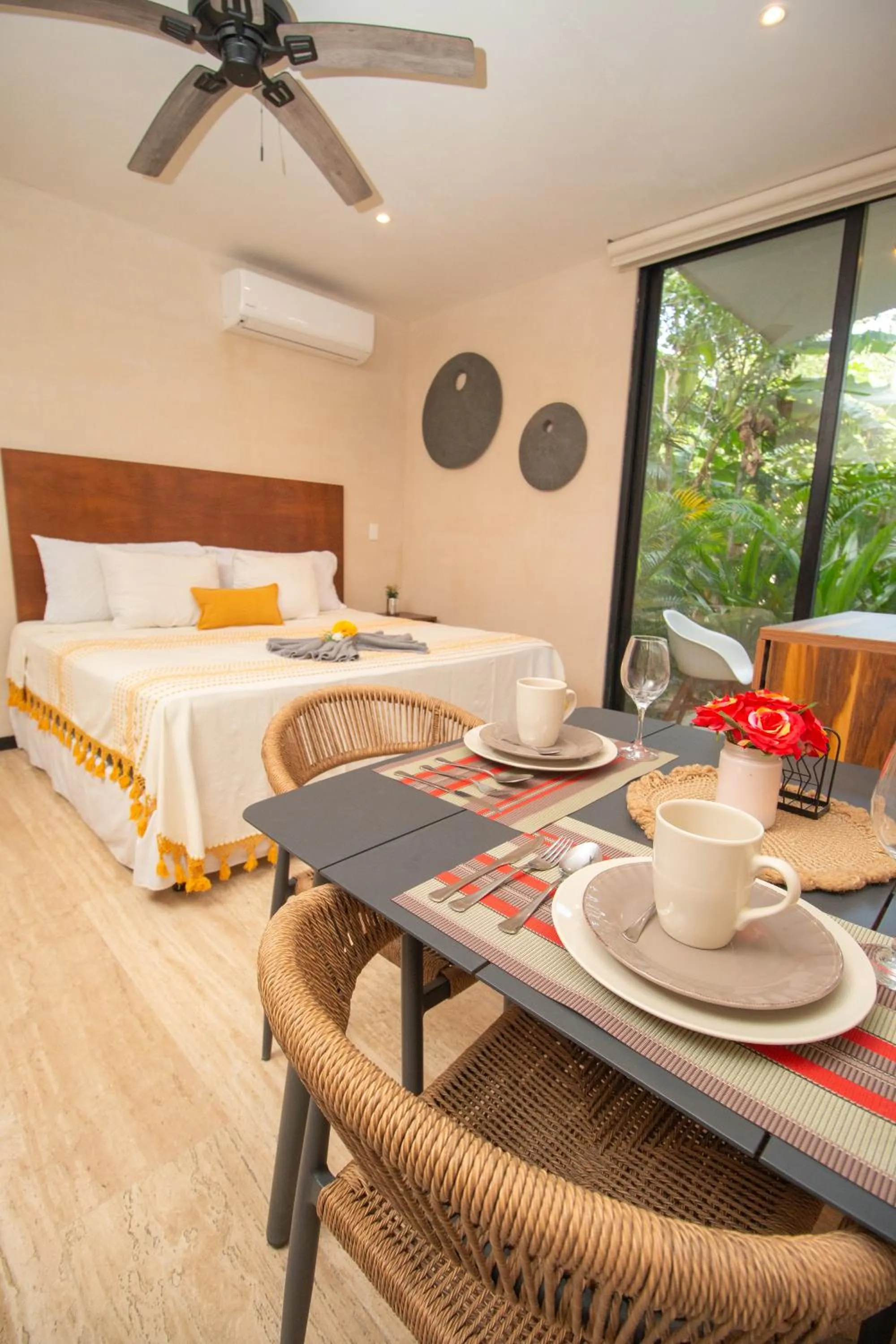 Photo of the whole room, Bed in Ophelia Experience