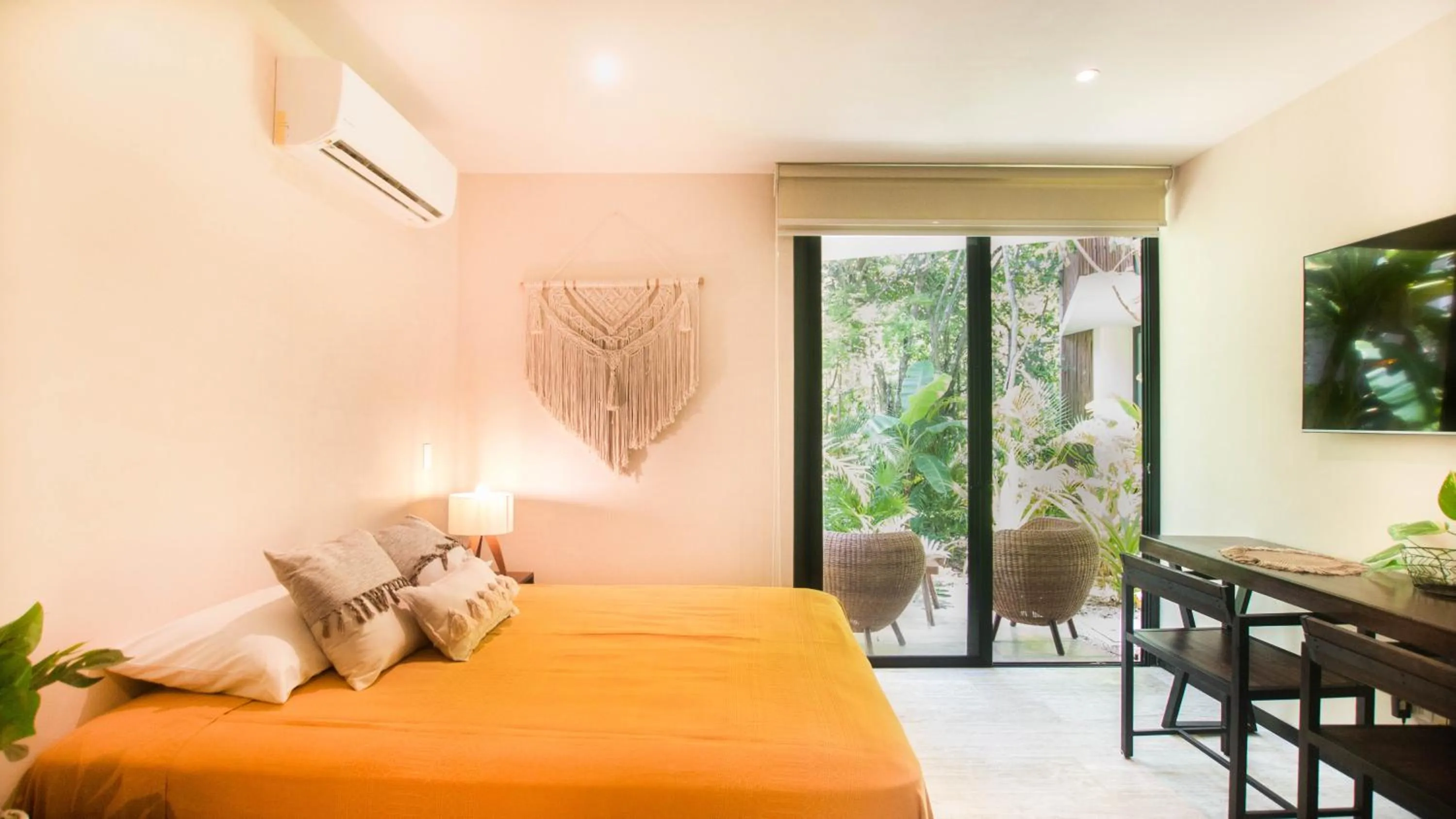 Decorative detail, Bed in Ophelia Experience