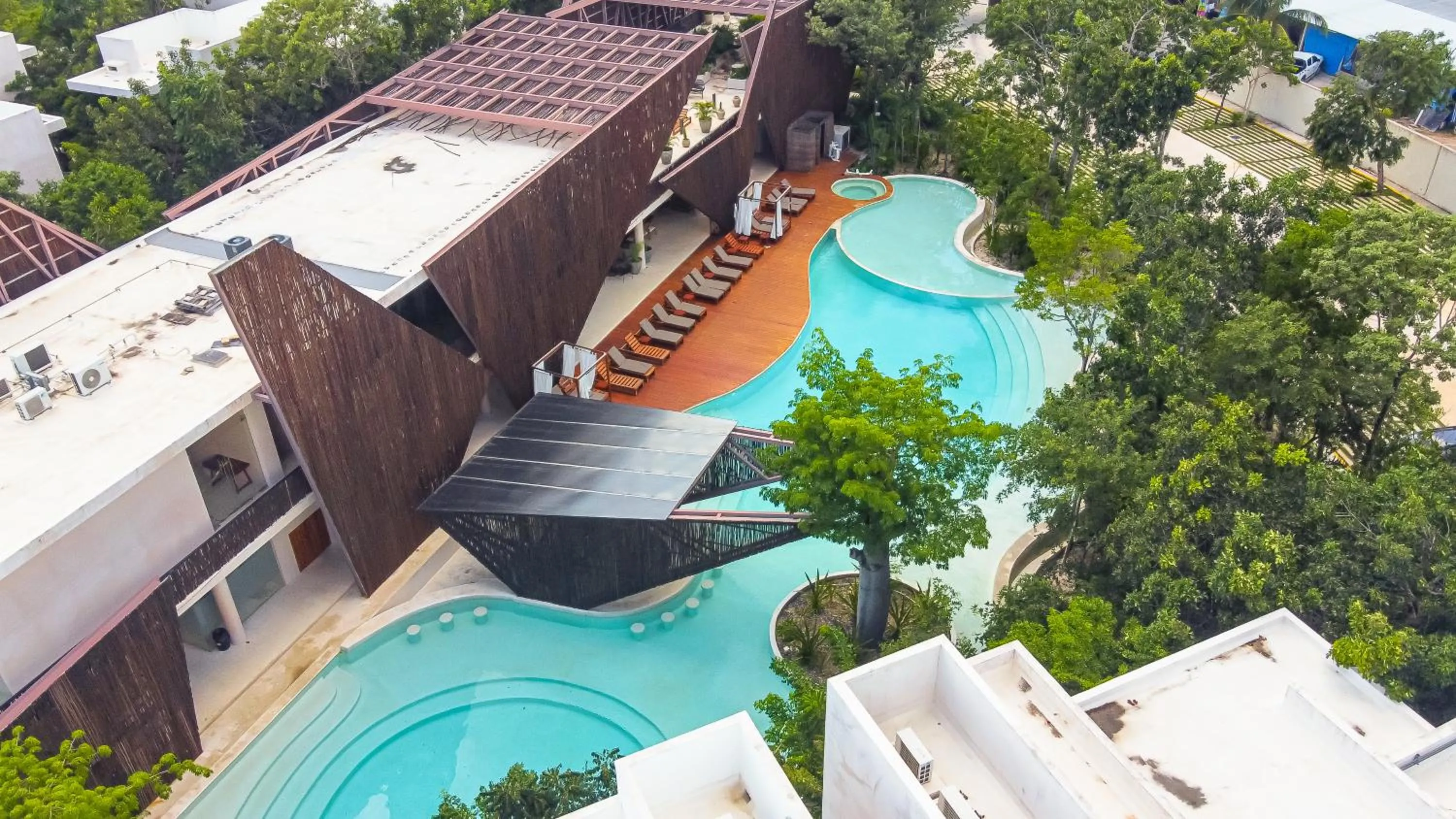 Property building in Ophelia Experience