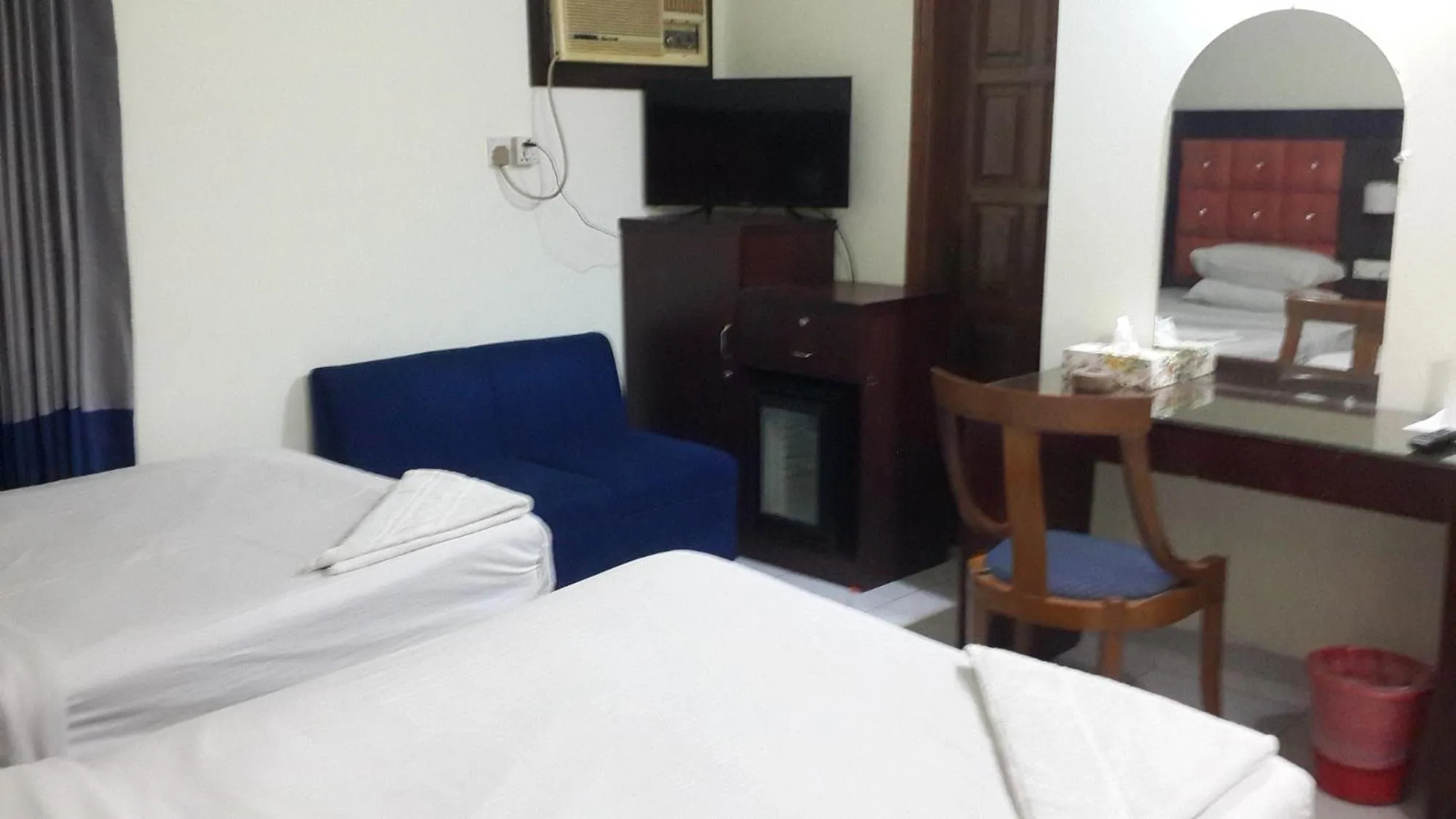 Bed in Hotel Skylink