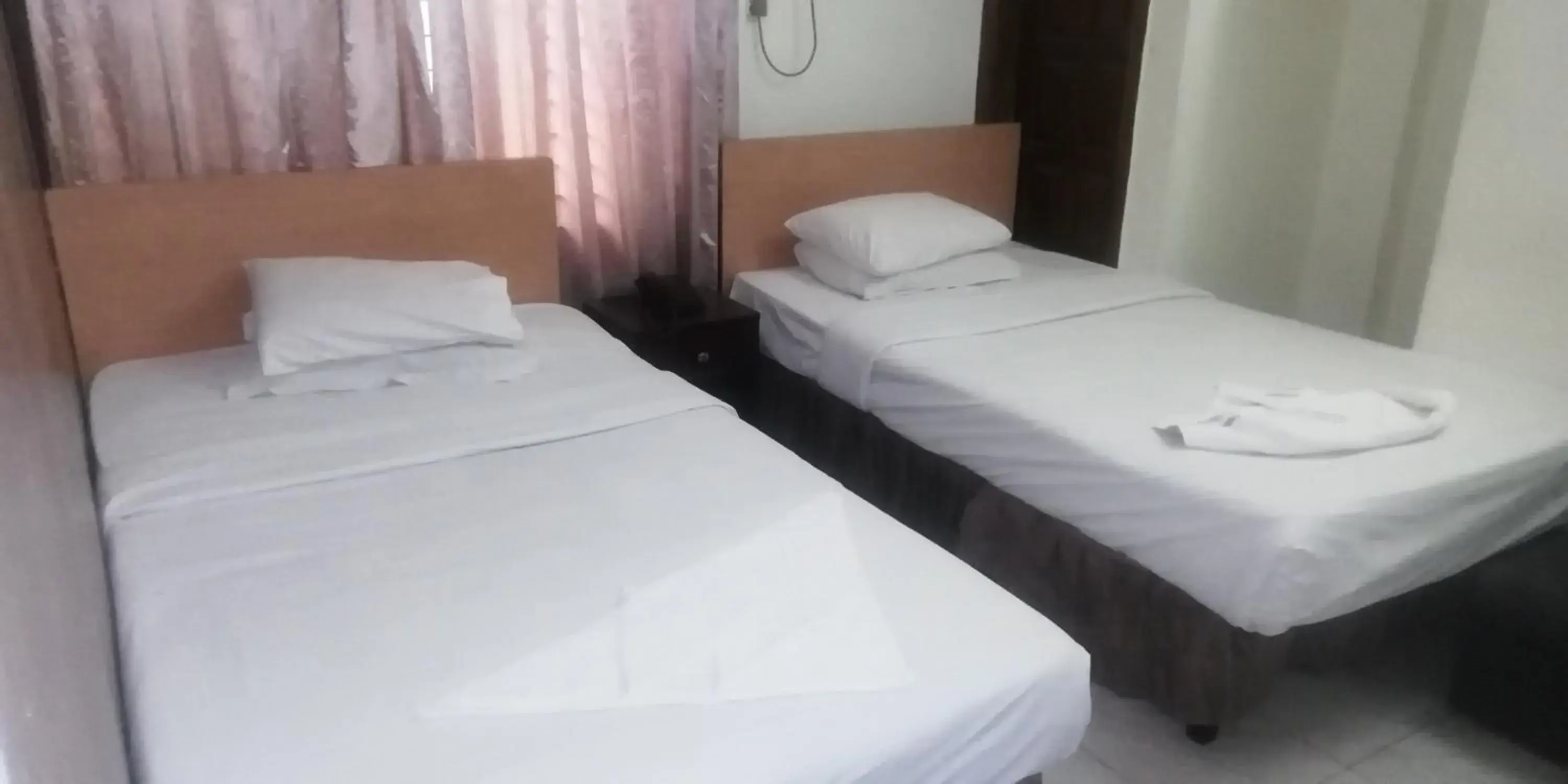 Bed in Hotel Skylink Bed in Hotel Skylink