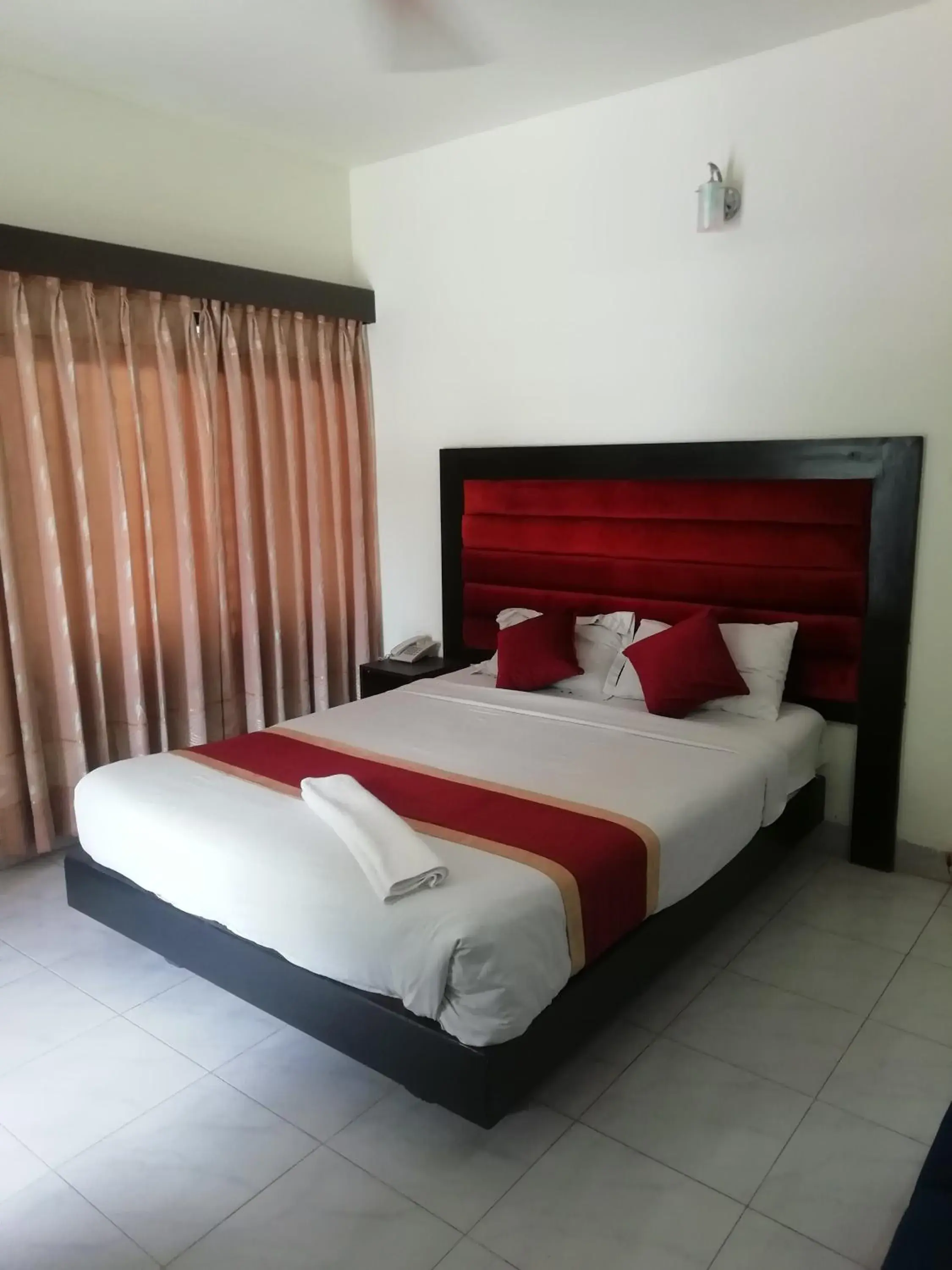 Bed in Hotel Skylink Bed in Hotel Skylink