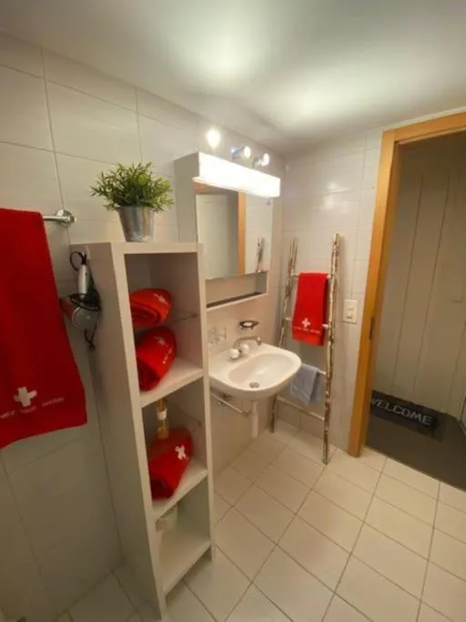 Wohnen mit Blick auf Eiger - ehemaliges Bauernhaus - 2 Schlafzimmer