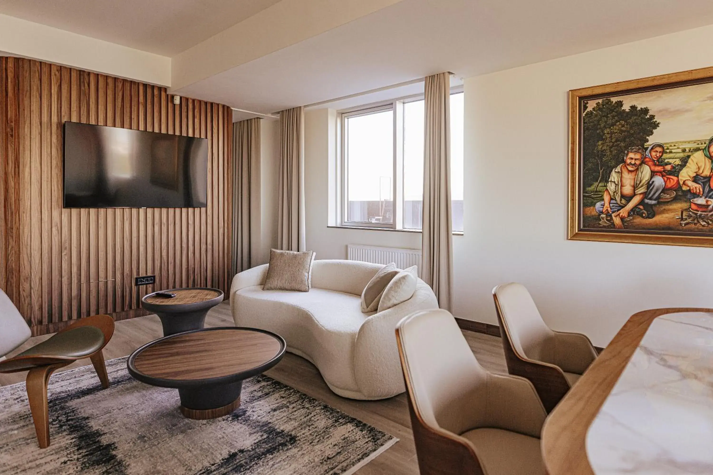 Living room in Holiday Inn Belgrade, an IHG Hotel Living room in Holiday Inn Belgrade, an IHG Hotel