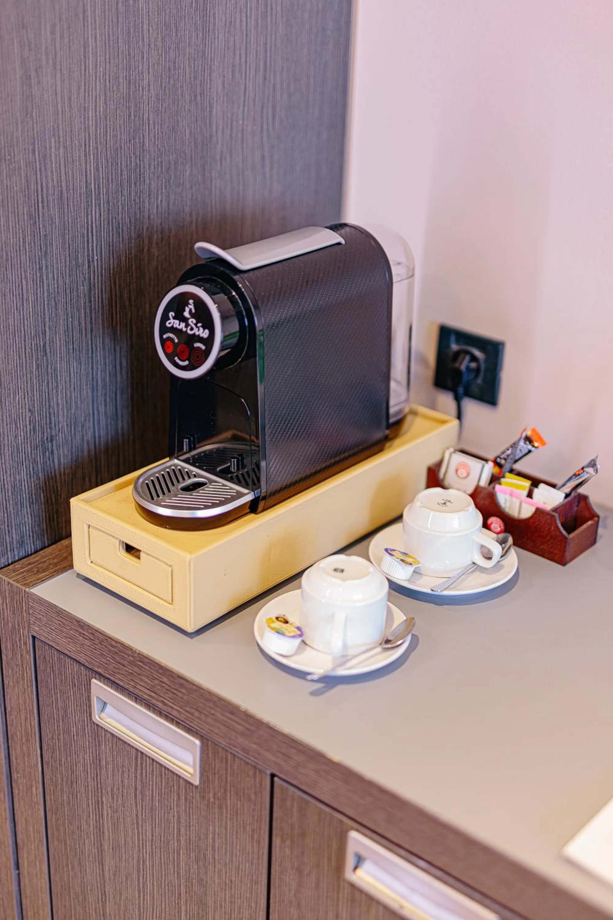 oven in Holiday Inn Belgrade, an IHG Hotel