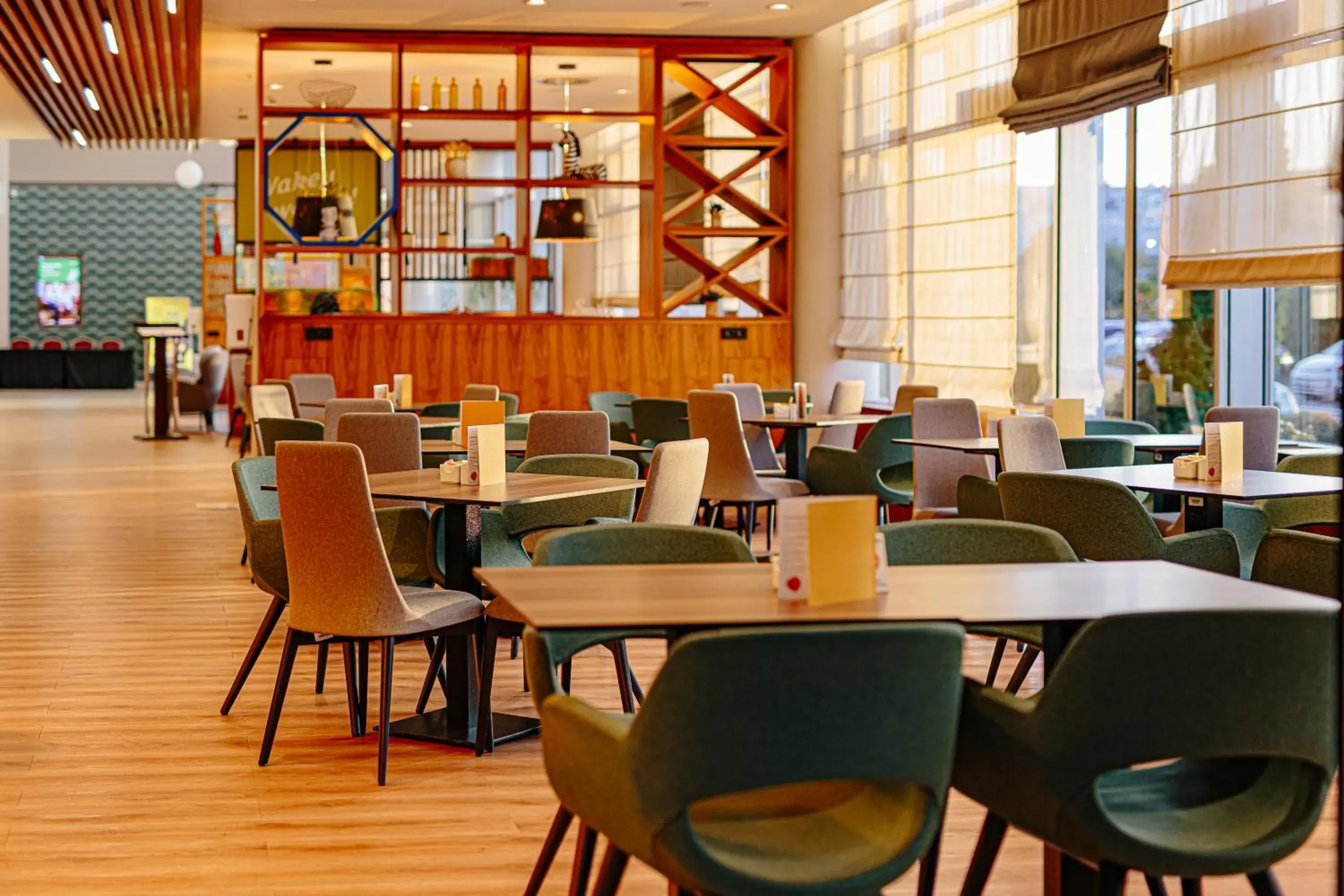 Restaurant/places to eat in Holiday Inn Belgrade, an IHG Hotel Restaurant/places to eat in Holiday Inn Belgrade, an IHG Hotel