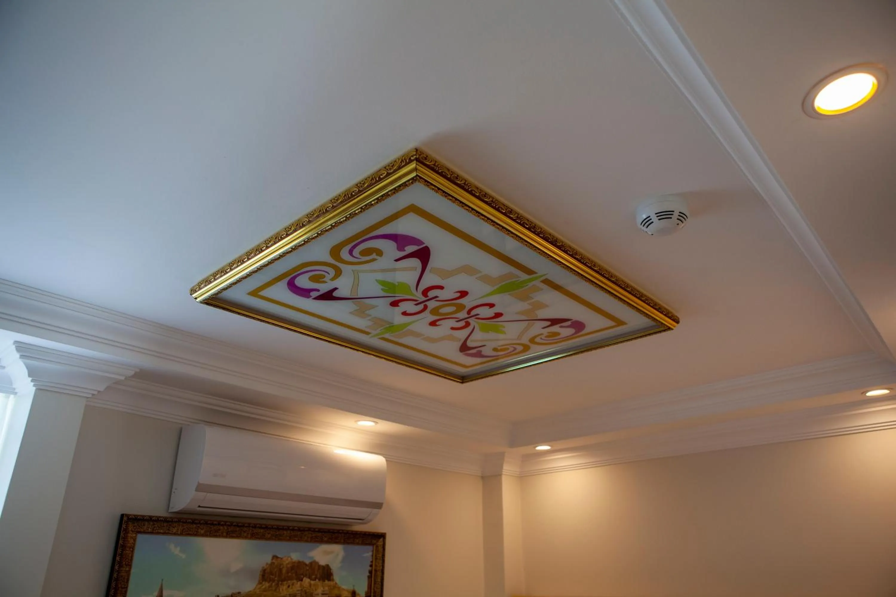 Decorative detail in Blue Zerzevan Konak Hotel