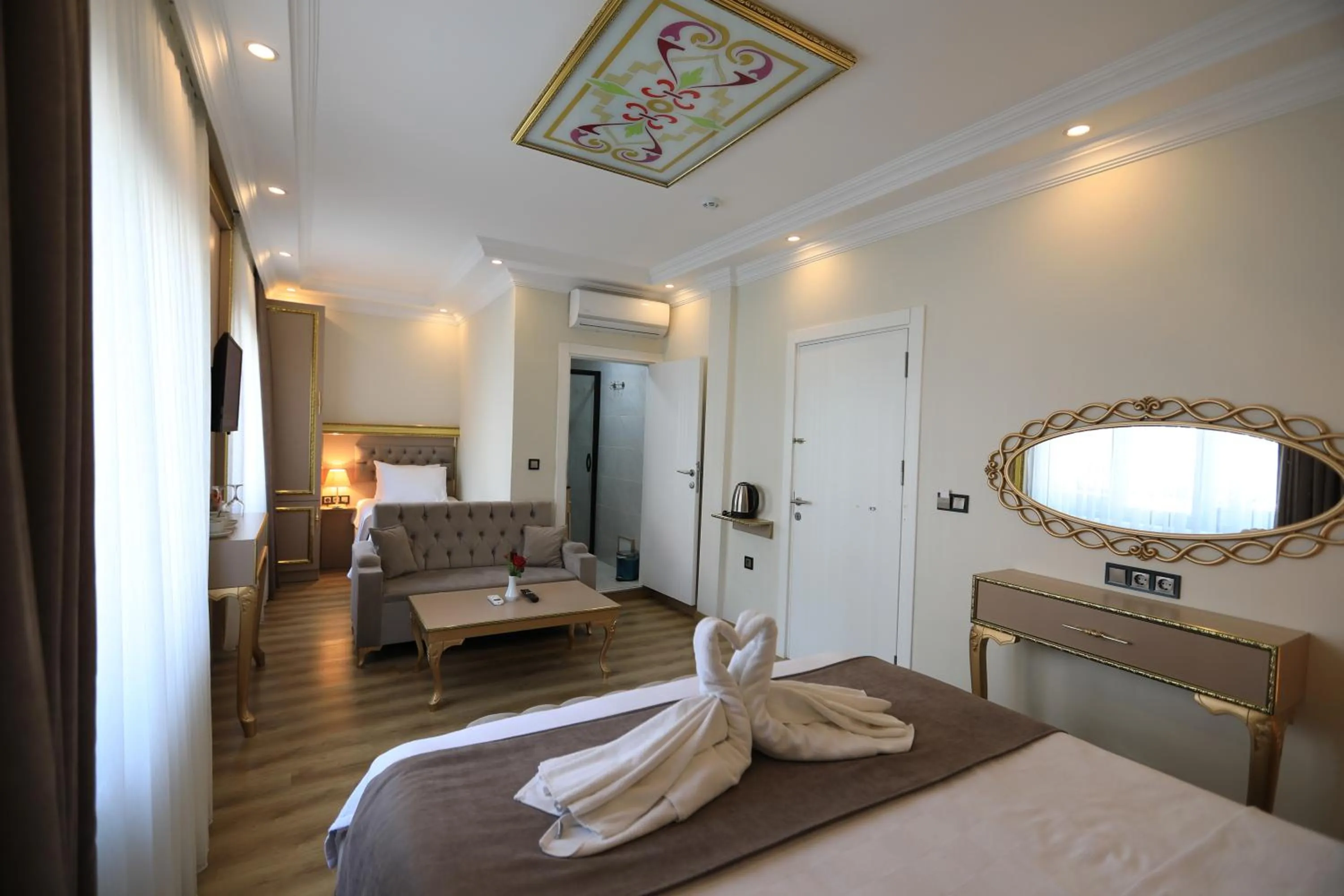 Bed in Blue Zerzevan Konak Hotel