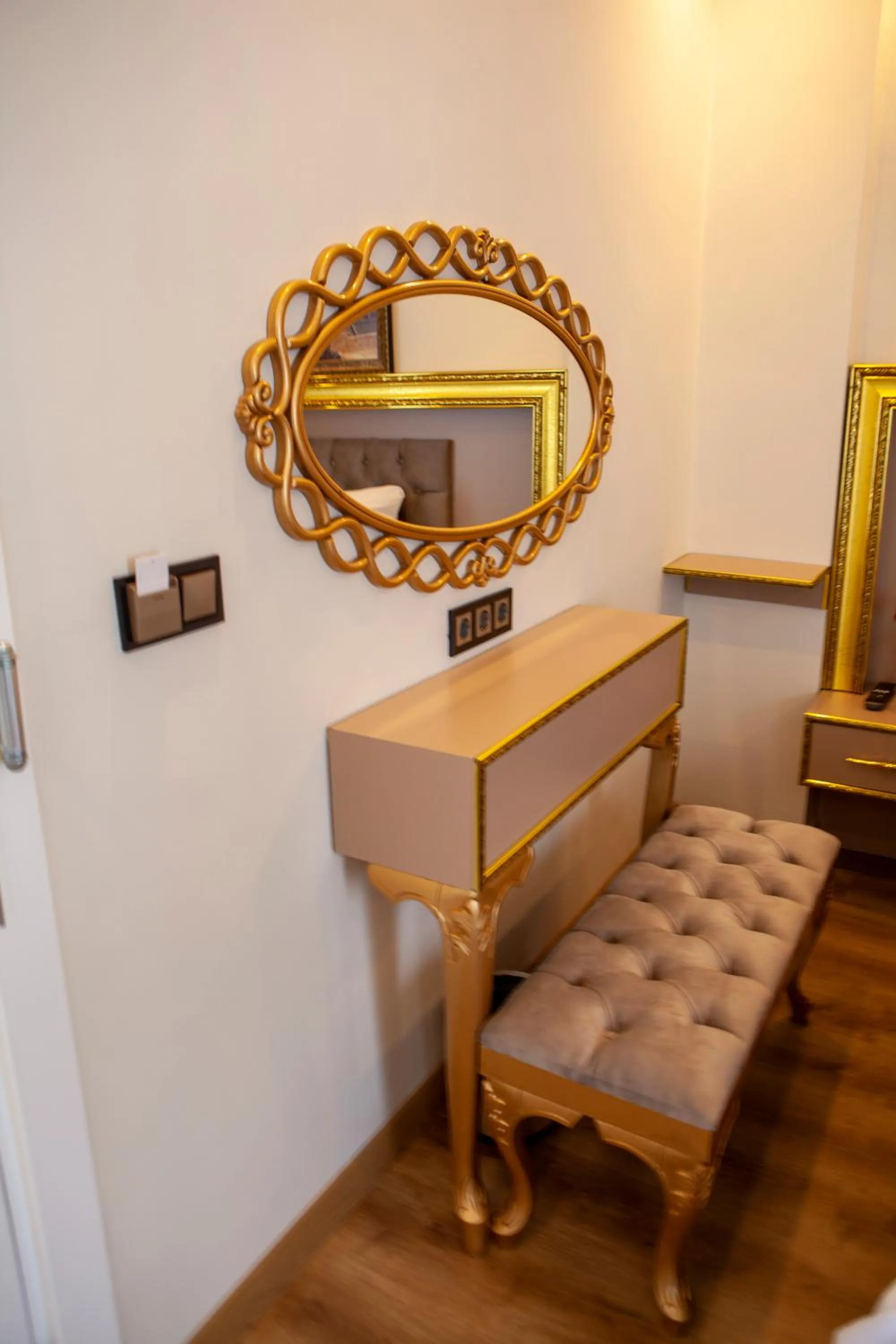 Seating area in Blue Zerzevan Konak Hotel