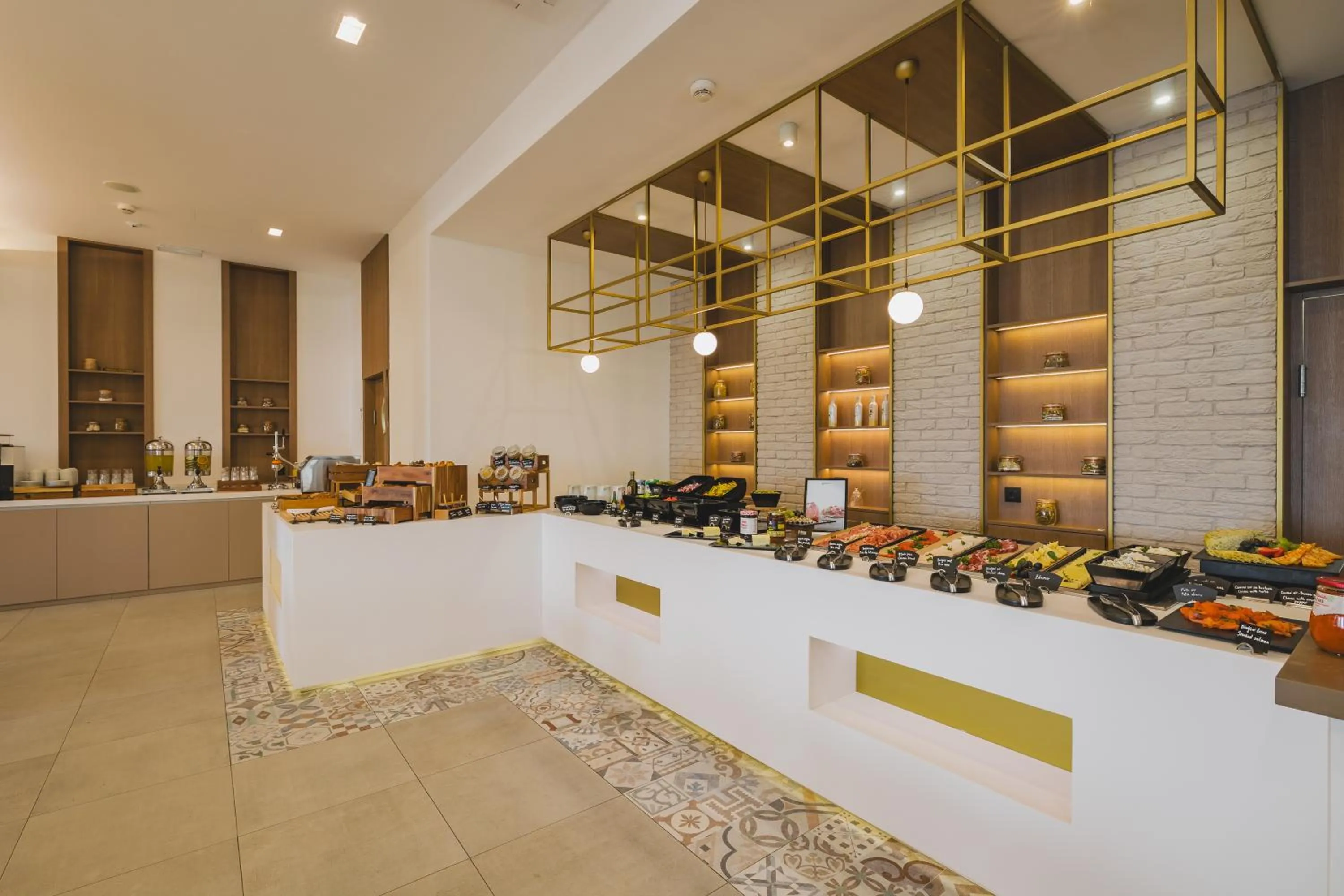 Restaurant/places to eat in Radisson Resort Ruza Vjetrova