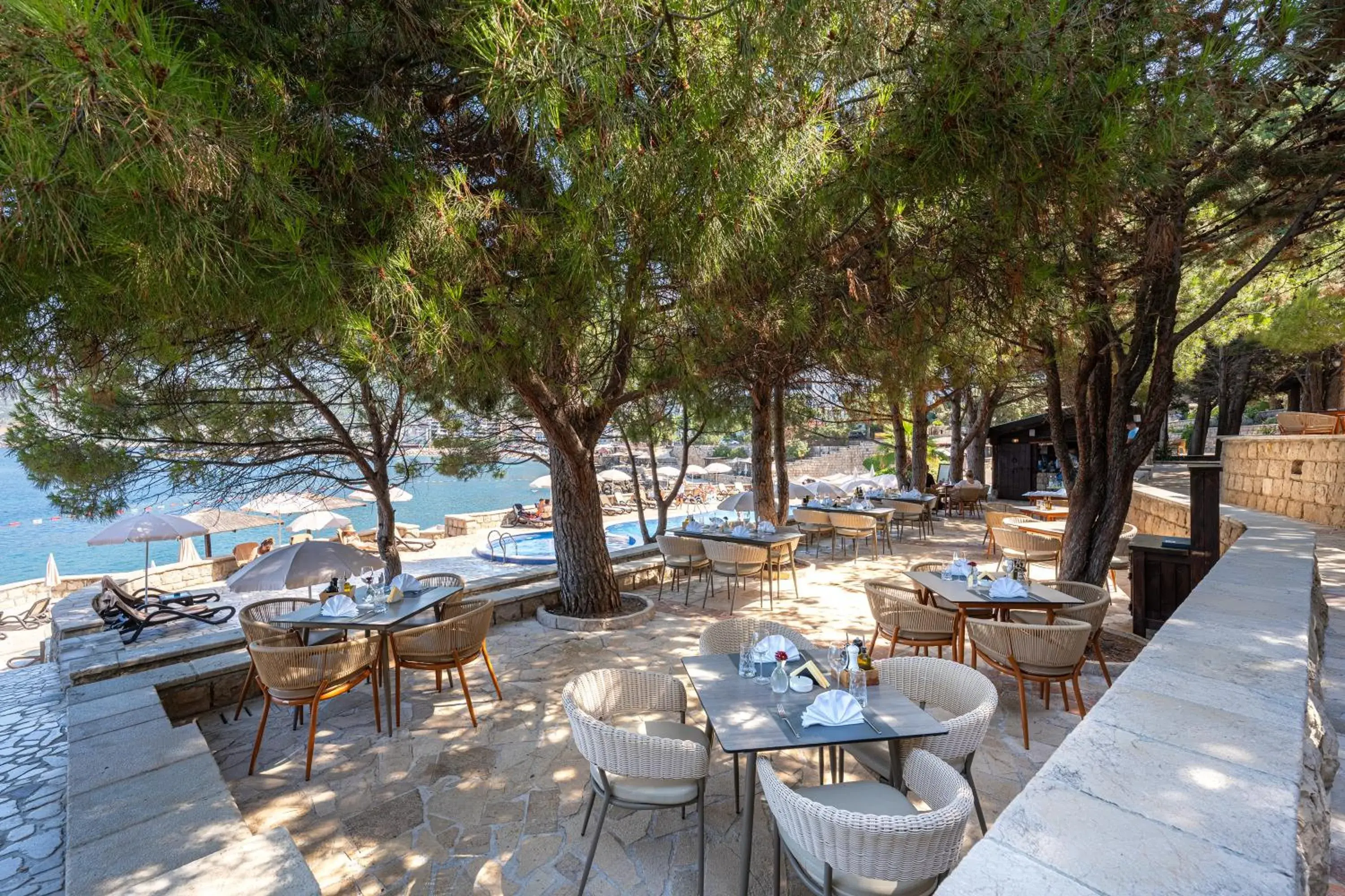 Restaurant/places to eat in Radisson Resort Ruza Vjetrova Restaurant/places to eat in Radisson Resort Ruza Vjetrova