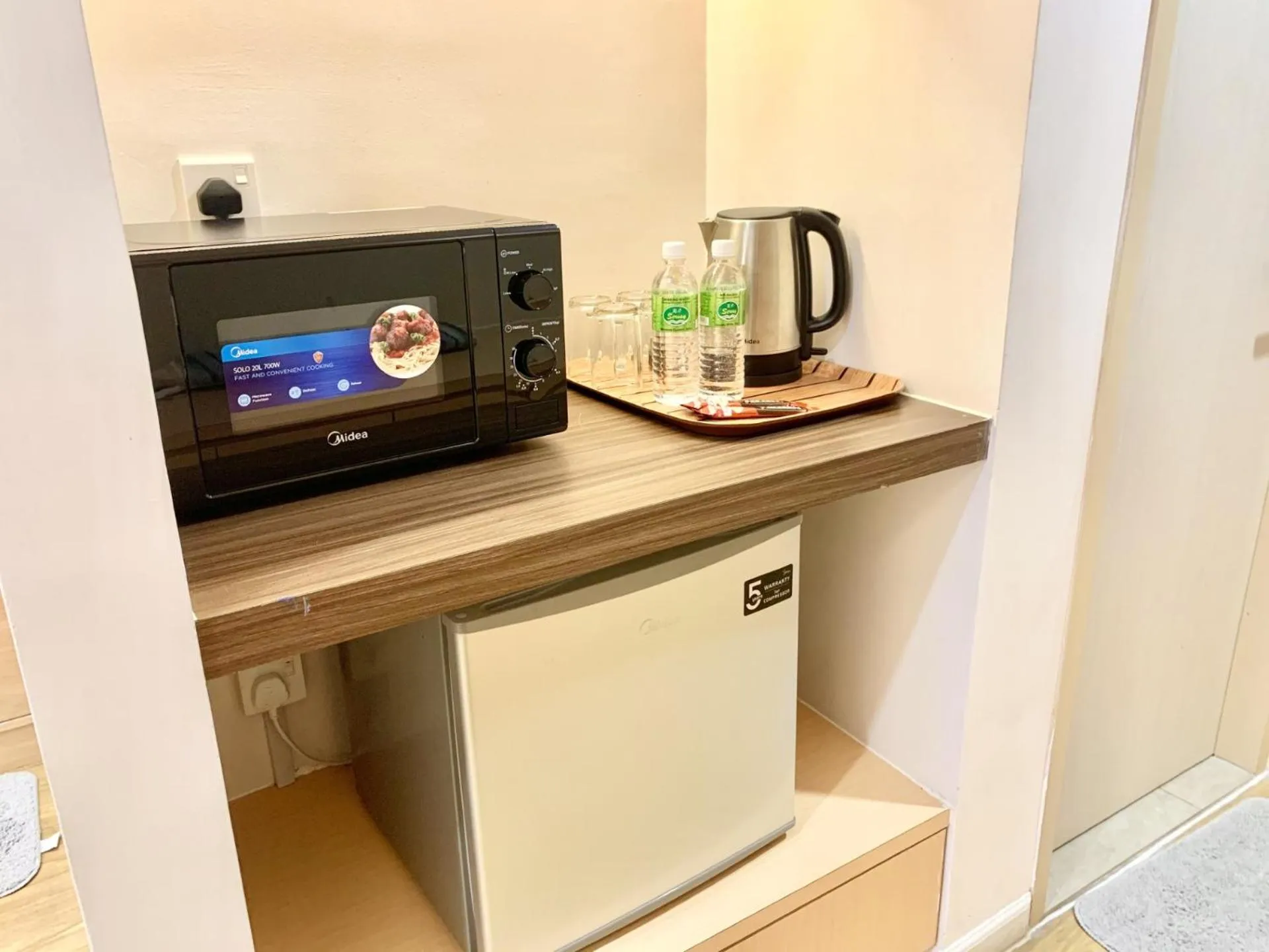 Coffee/tea facilities in Deco Home @ Aru Suites