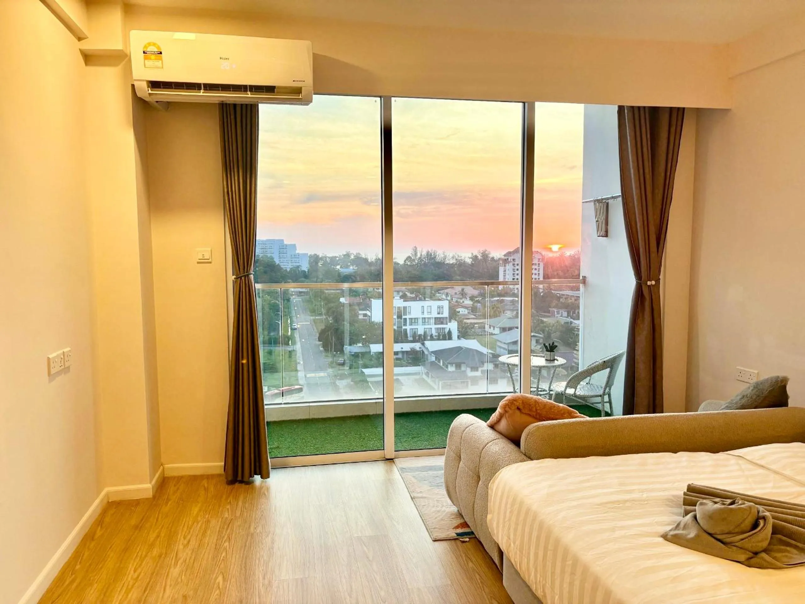 Bedroom, Bed in Deco Home @ Aru Suites