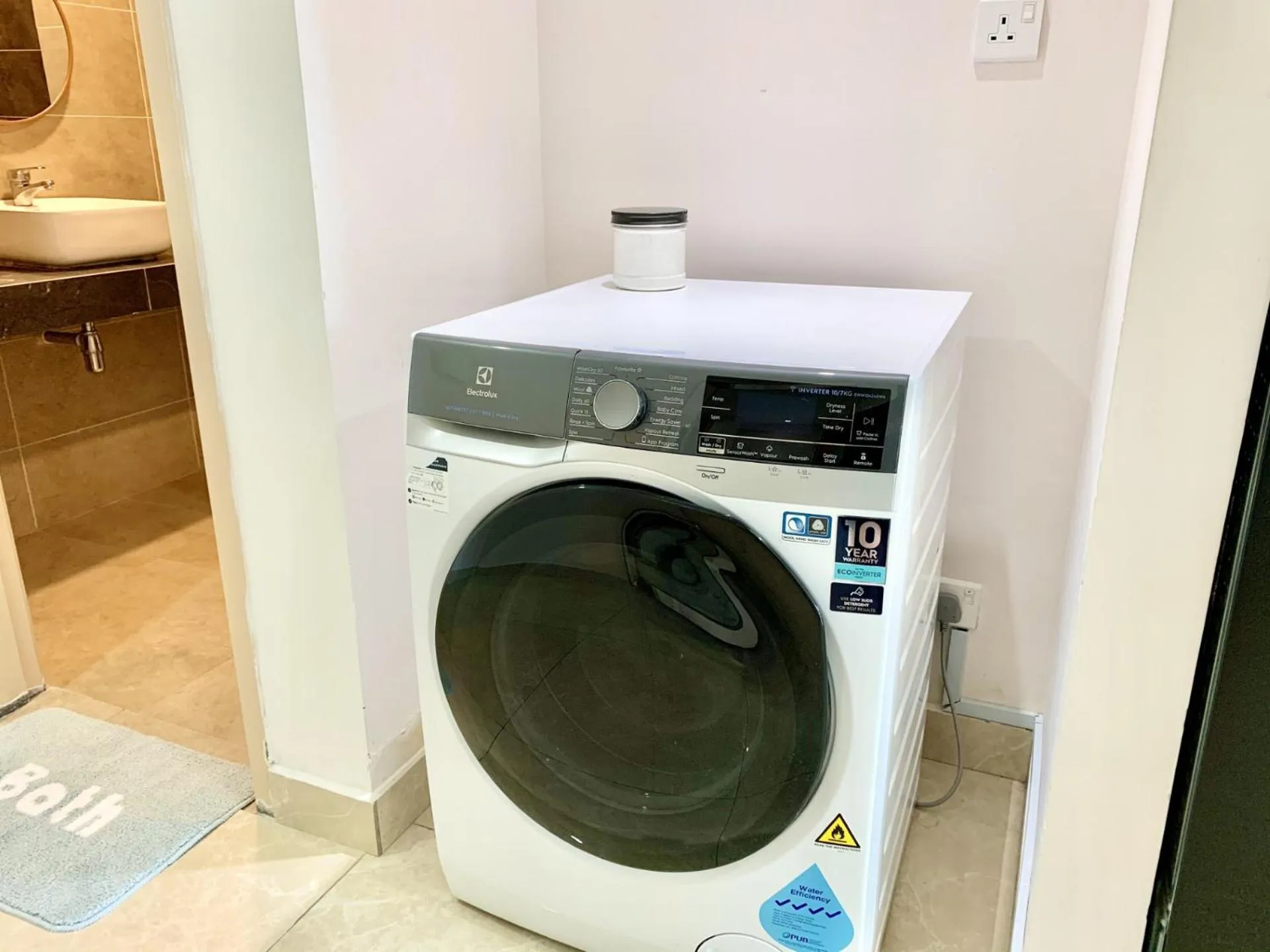 washing machine in Deco Home @ Aru Suites