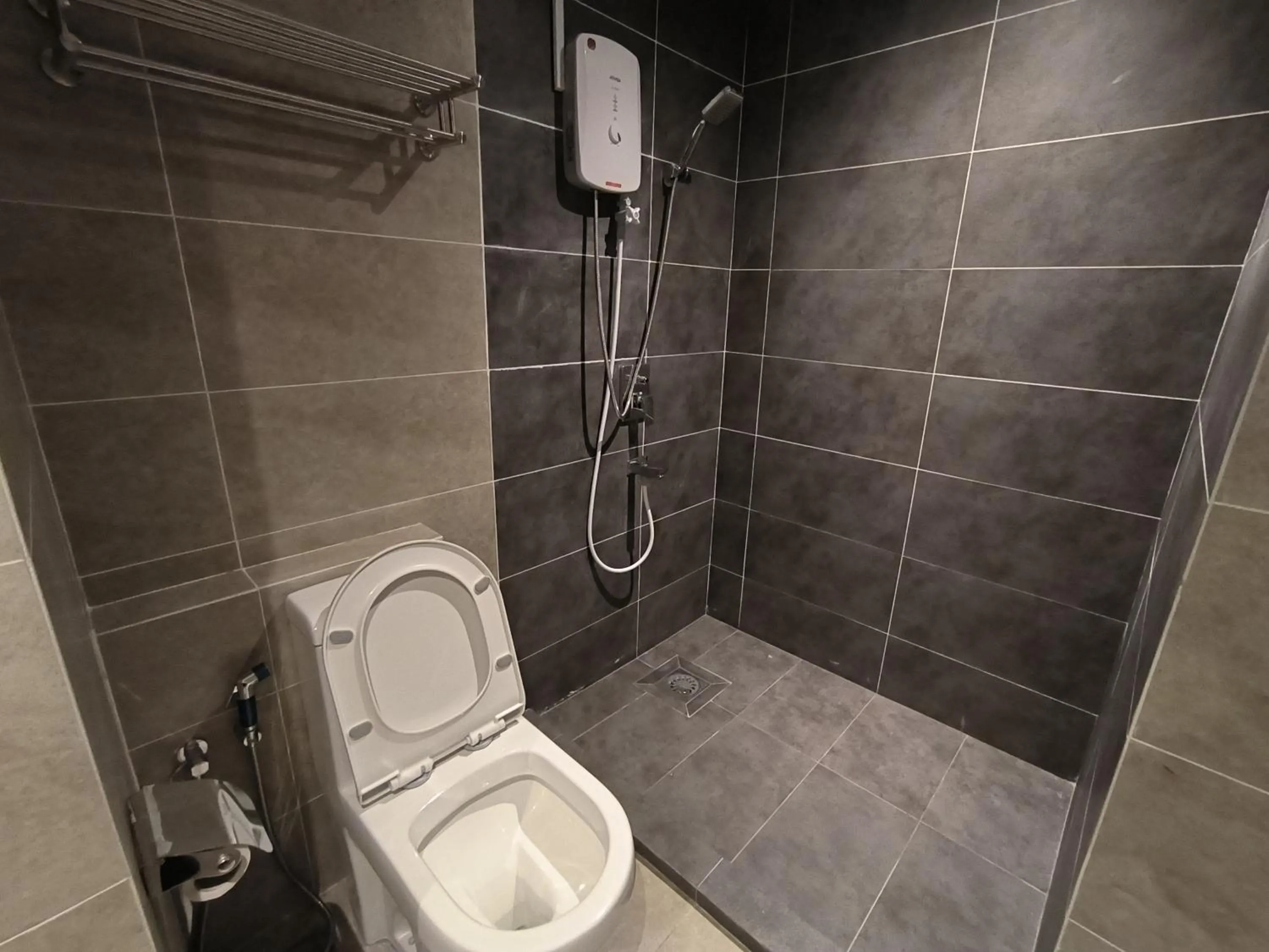 Bathroom in Deco Home @ Aru Suites