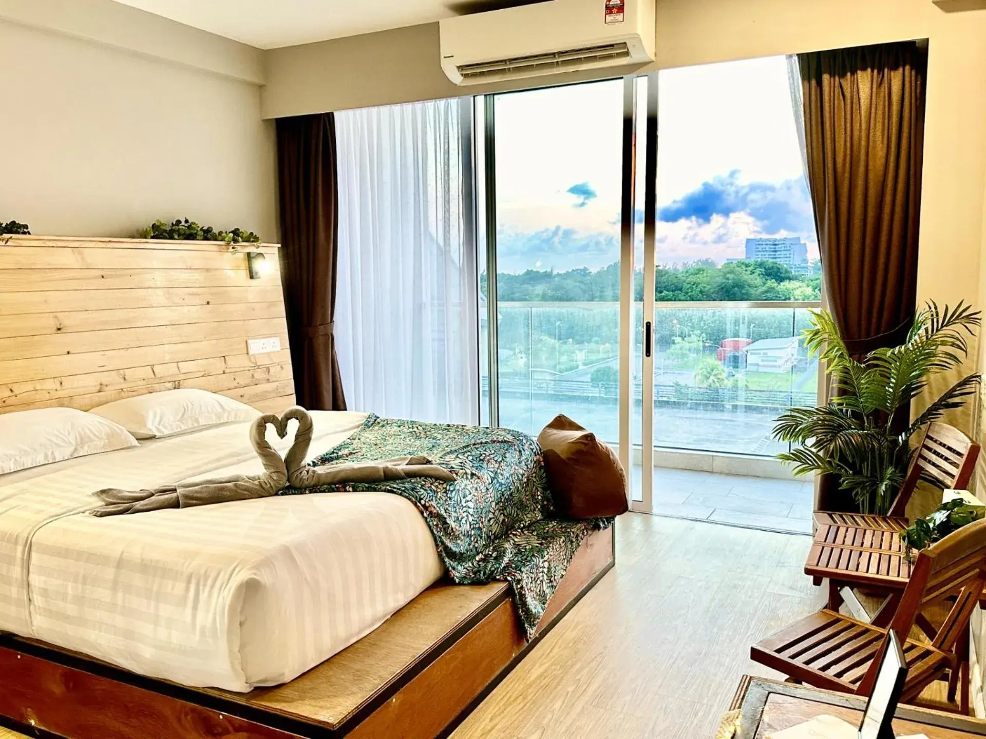 View (from property/room), Bed in Deco Home @ Aru Suites View (from property/room), Bed in Deco Home @ Aru Suites