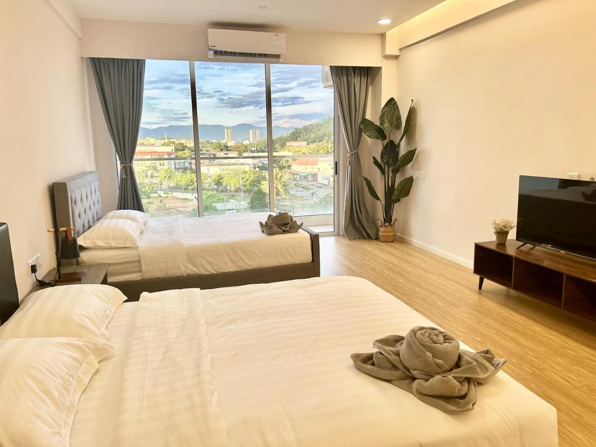 Bedroom, Bed in Deco Home @ Aru Suites