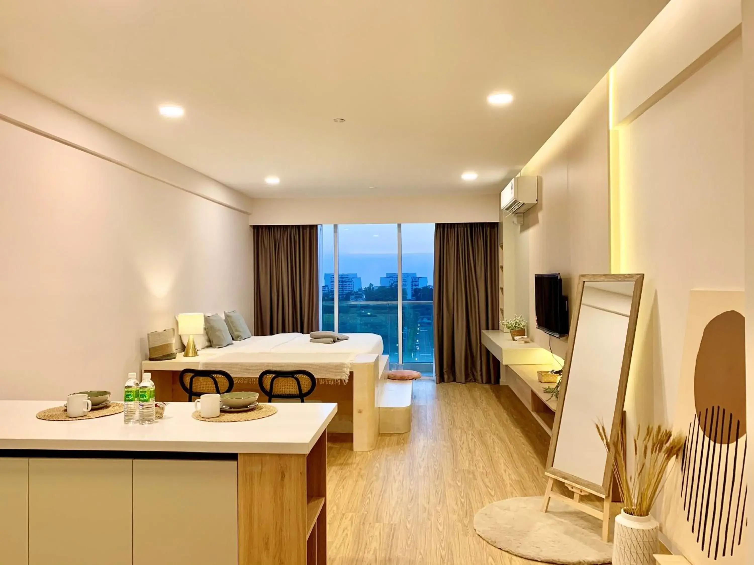 Photo of the whole room, Bed in Deco Home @ Aru Suites Photo of the whole room, Bed in Deco Home @ Aru Suites