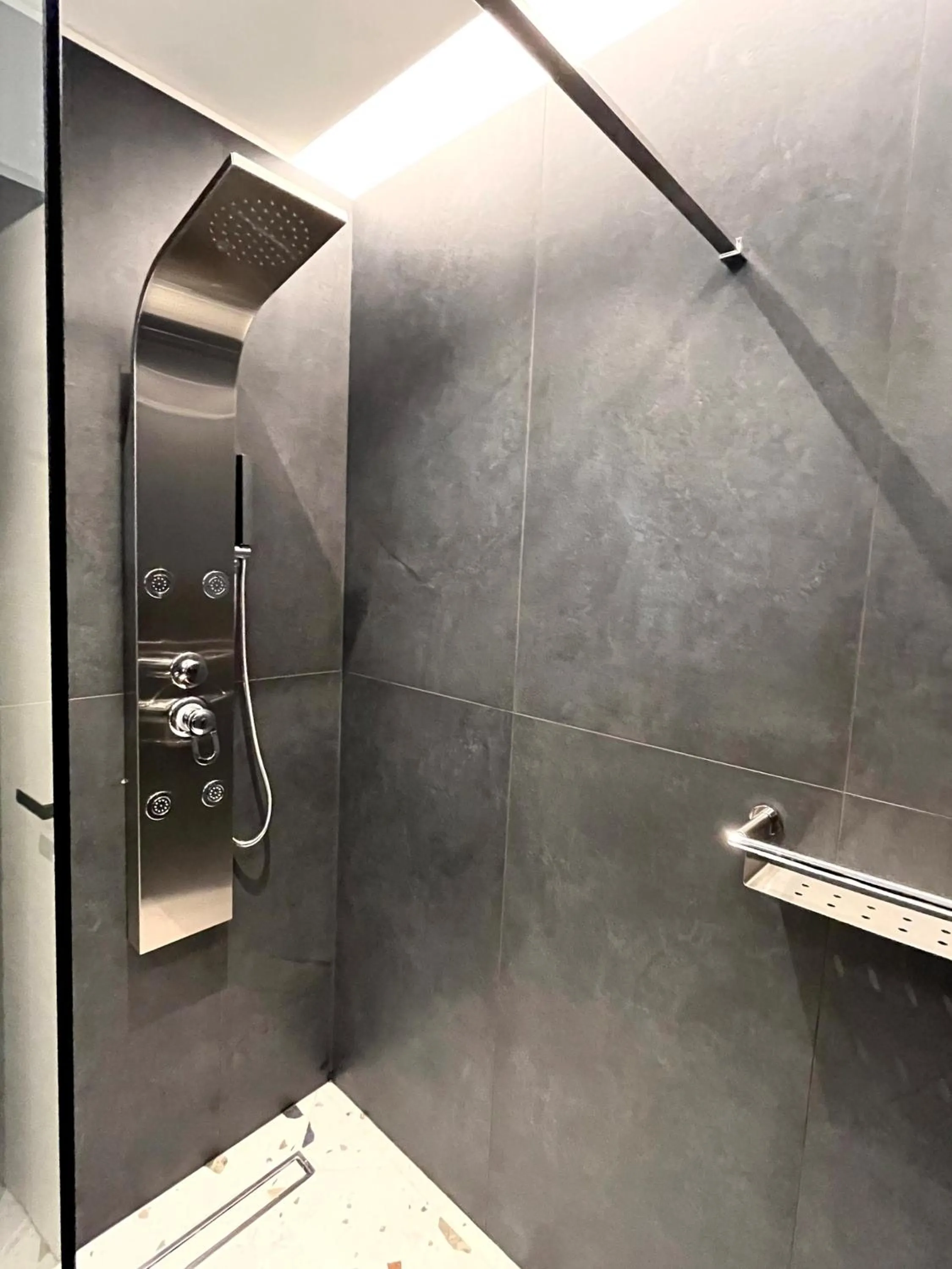 Shower in CITY HILL Luxury Apartments