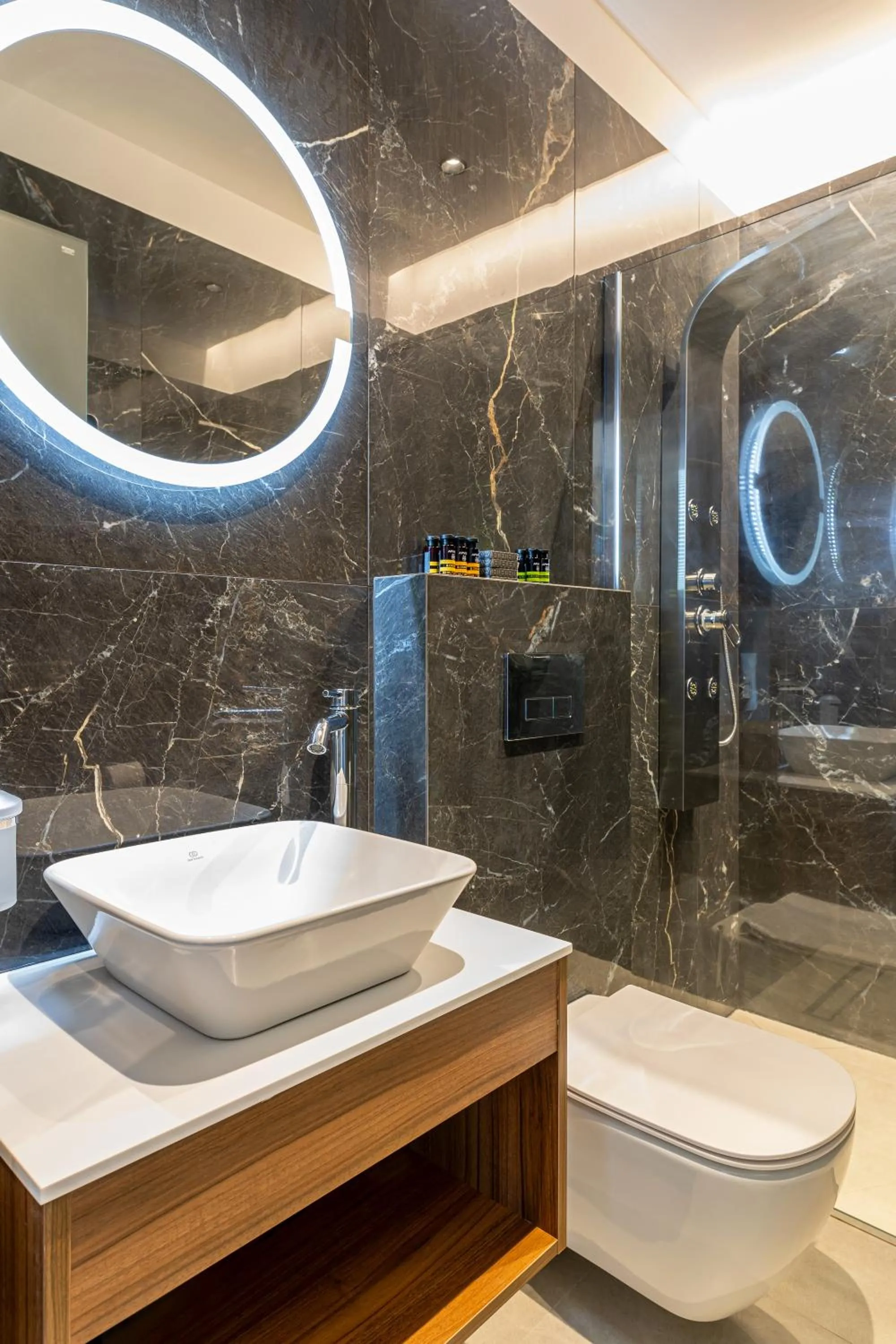 Shower in CITY HILL Luxury Apartments