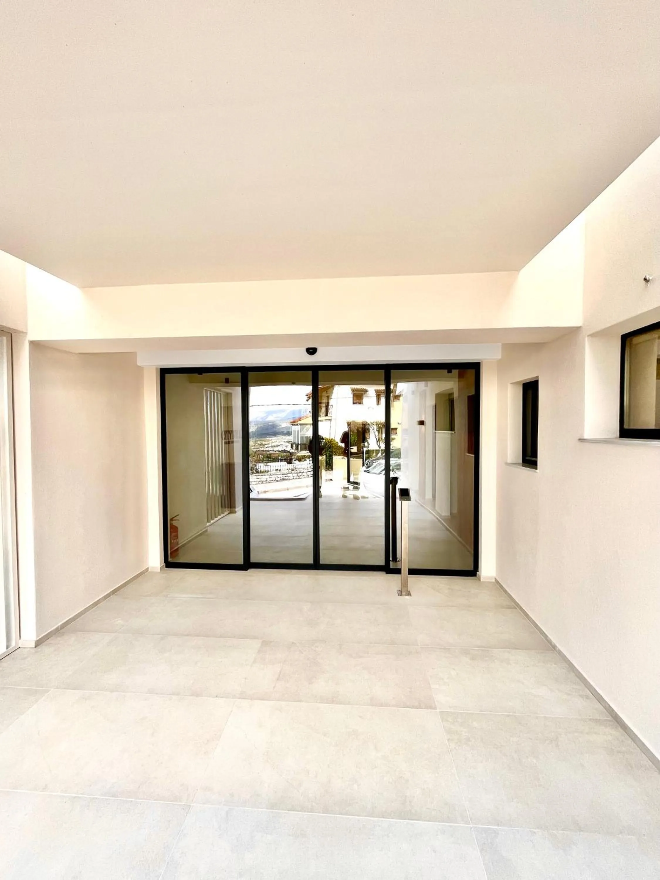 Facade/entrance in CITY HILL Luxury Apartments