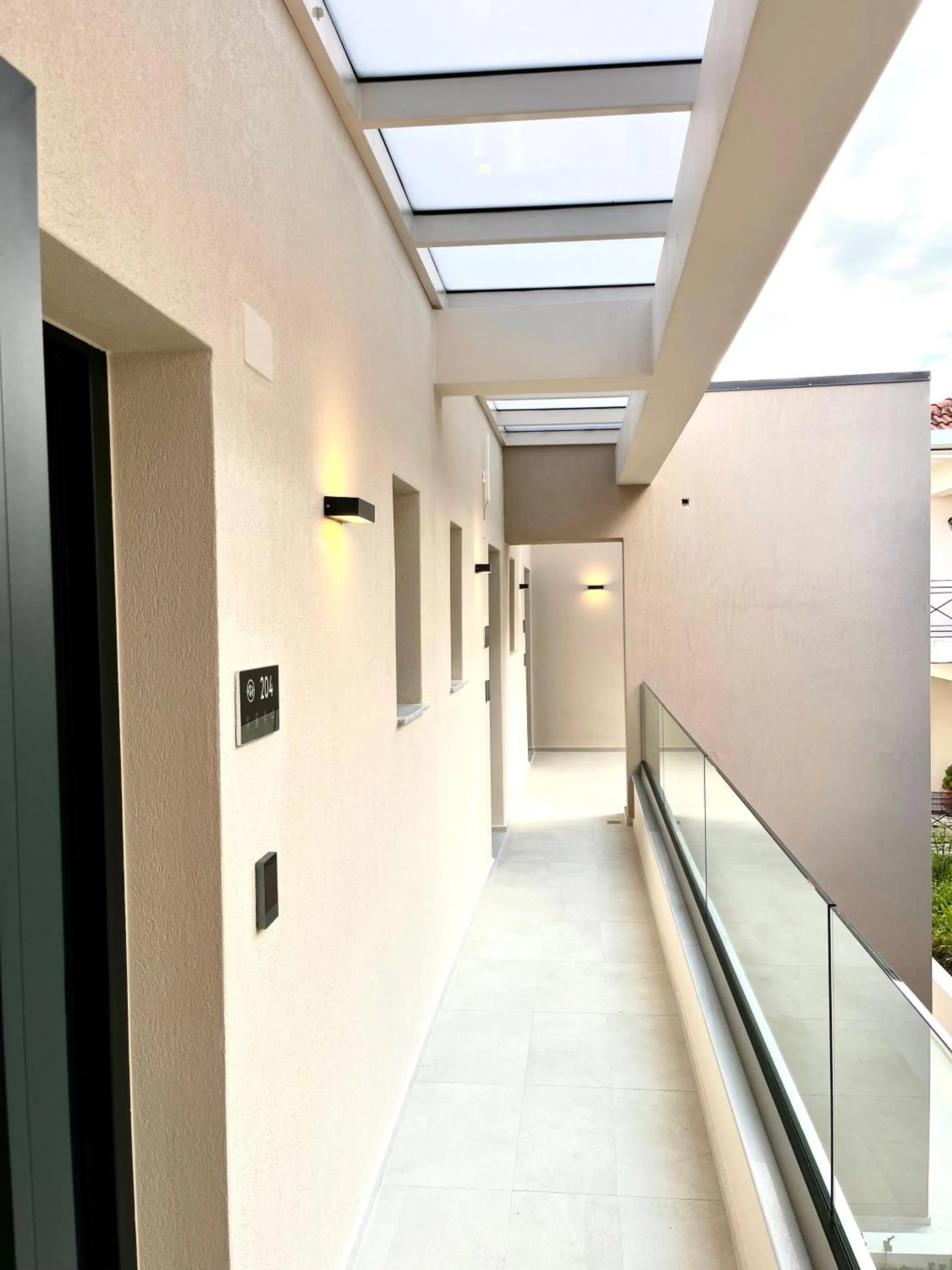 Facade/entrance in CITY HILL Luxury Apartments