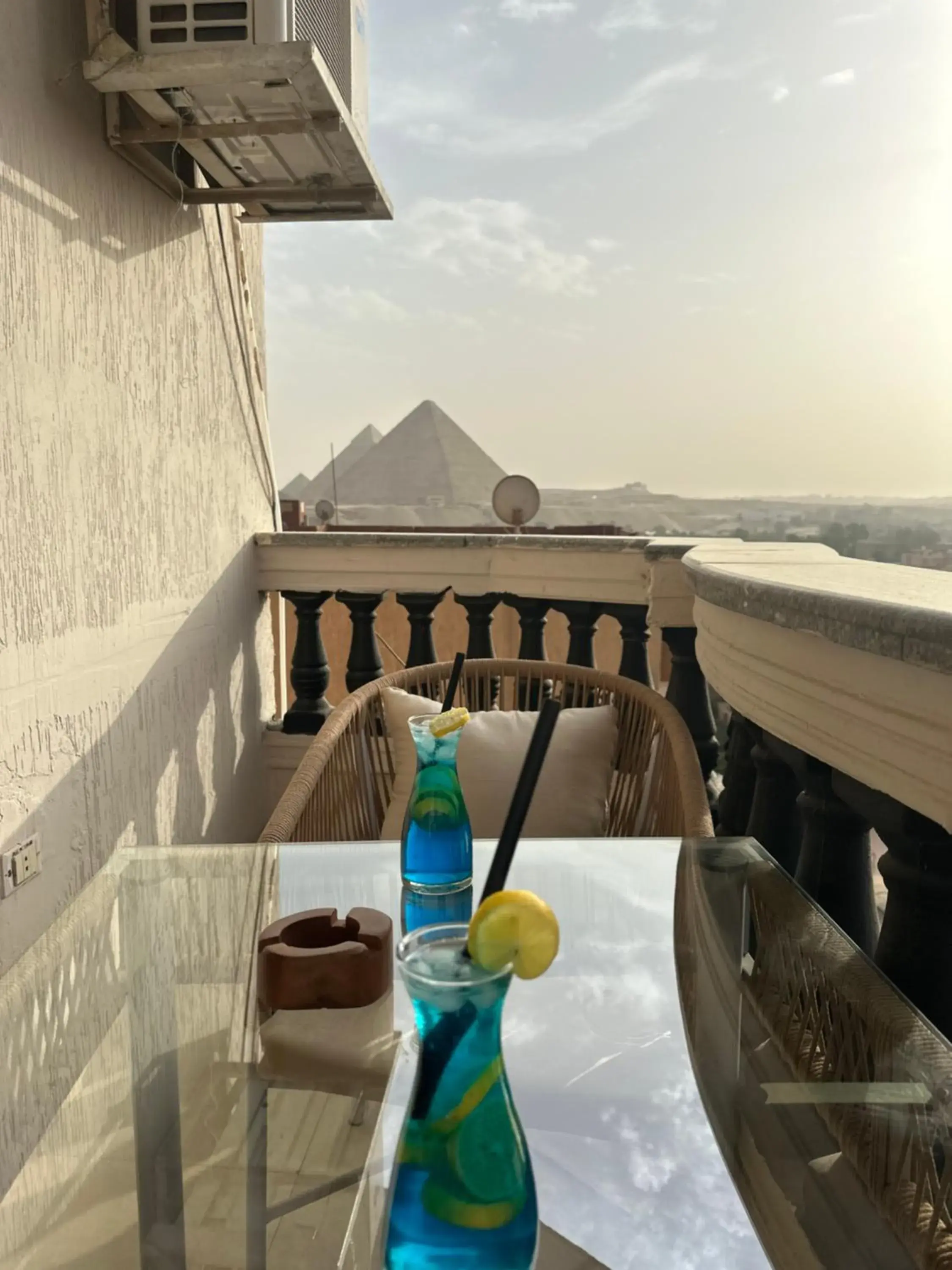 Superior Double Pyramids view room with balcony in Crowne Pyramids View inn Superior Double Pyramids view room with balcony in Crowne Pyramids View inn