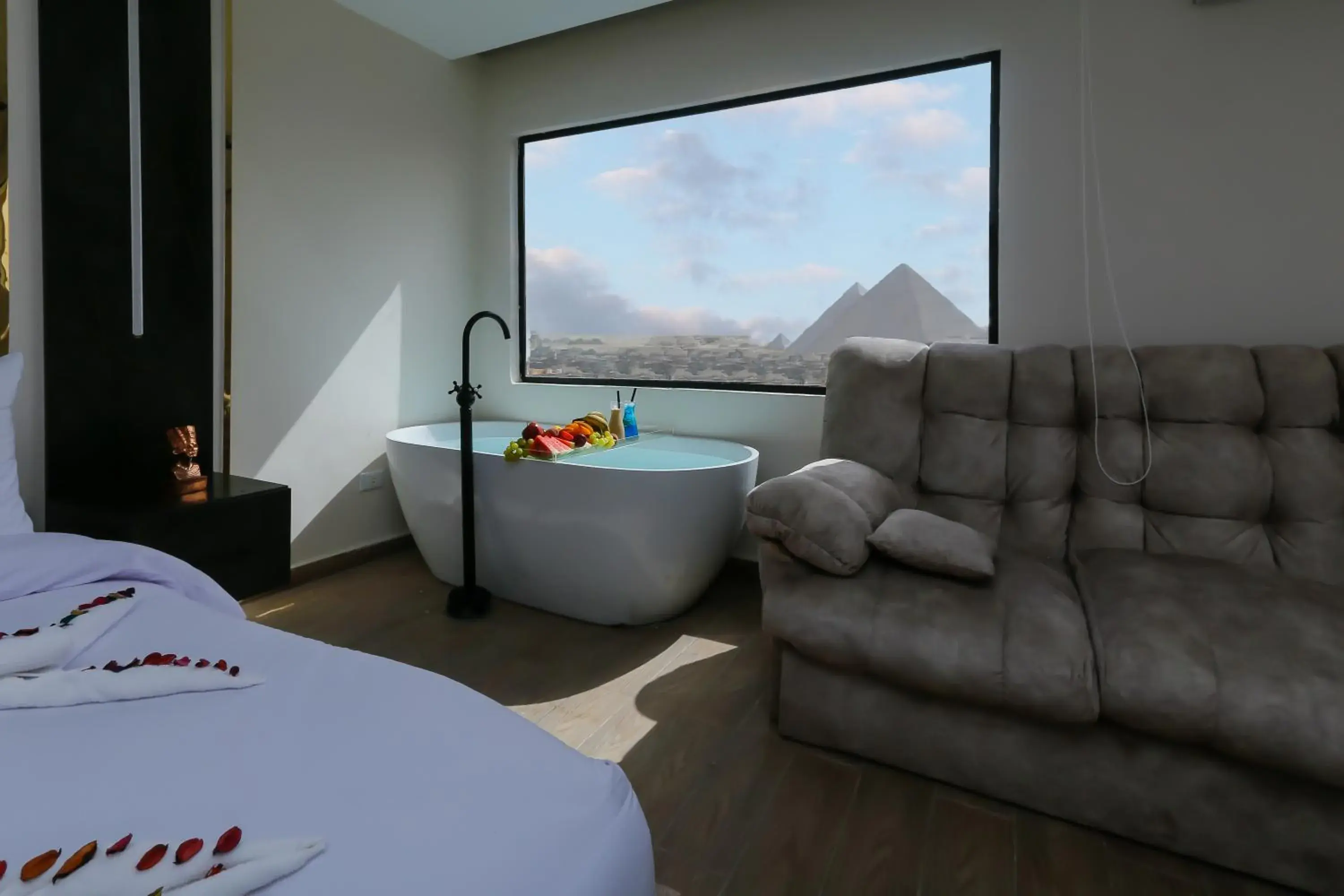 Queen Suite Private Jacuzzi with Pyramids View in Crowne Pyramids View inn Queen Suite Private Jacuzzi with Pyramids View in Crowne Pyramids View inn