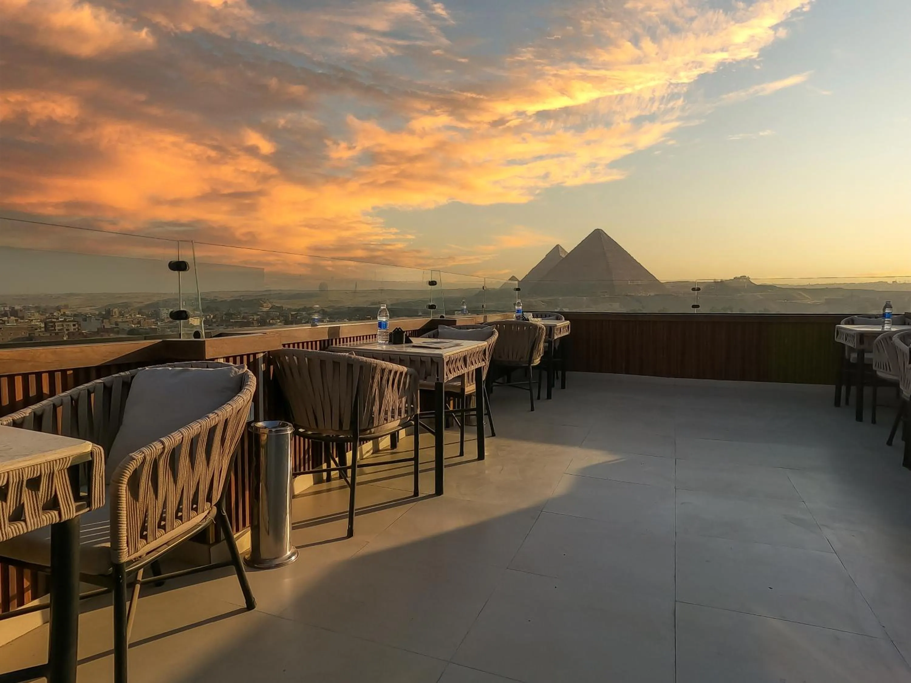 Nearby landmark in Crowne Pyramids View inn