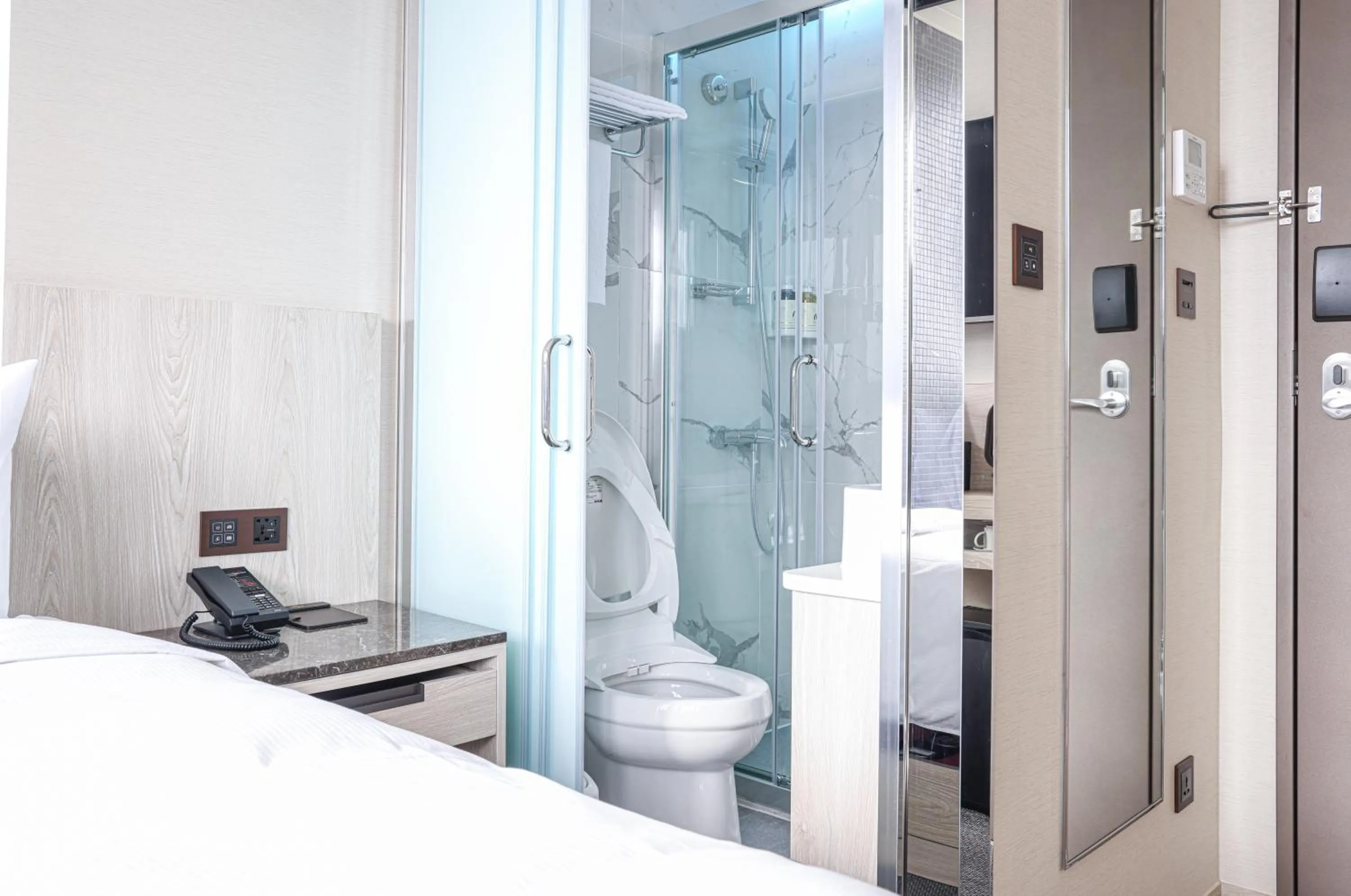 Shower in Royal Jade Boutique Hotel