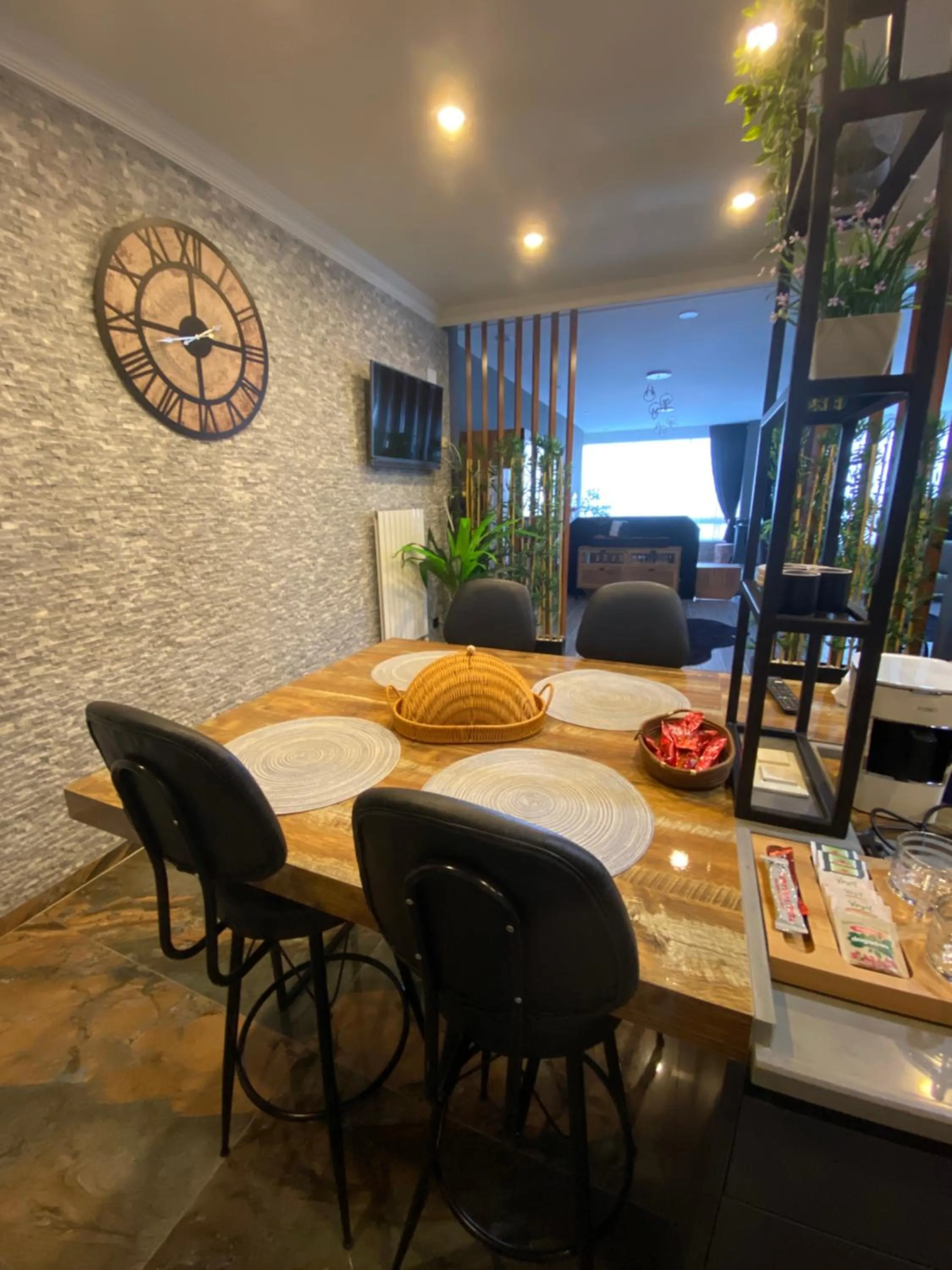 Dining area in Fenix loft