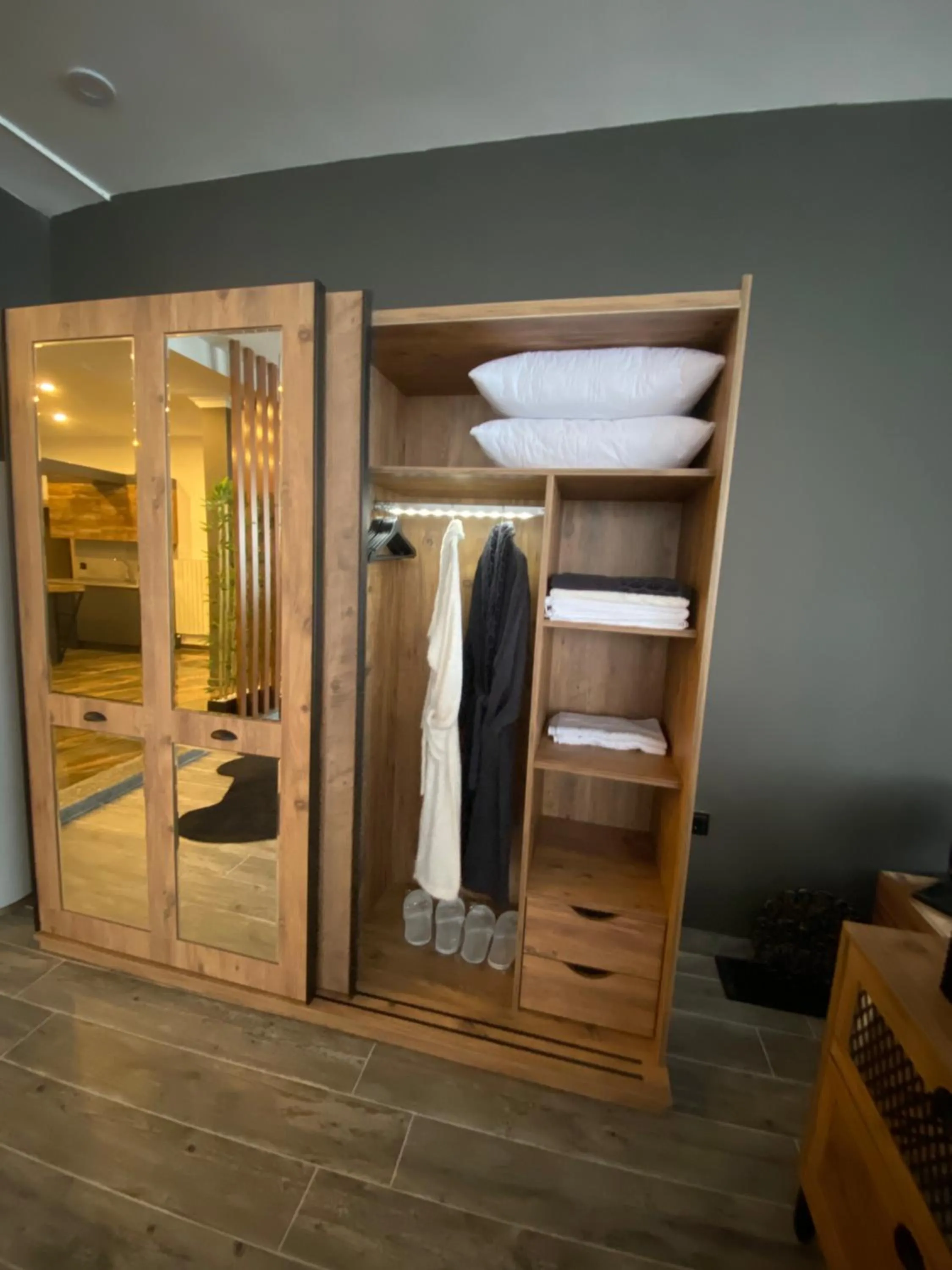 towels in Fenix loft