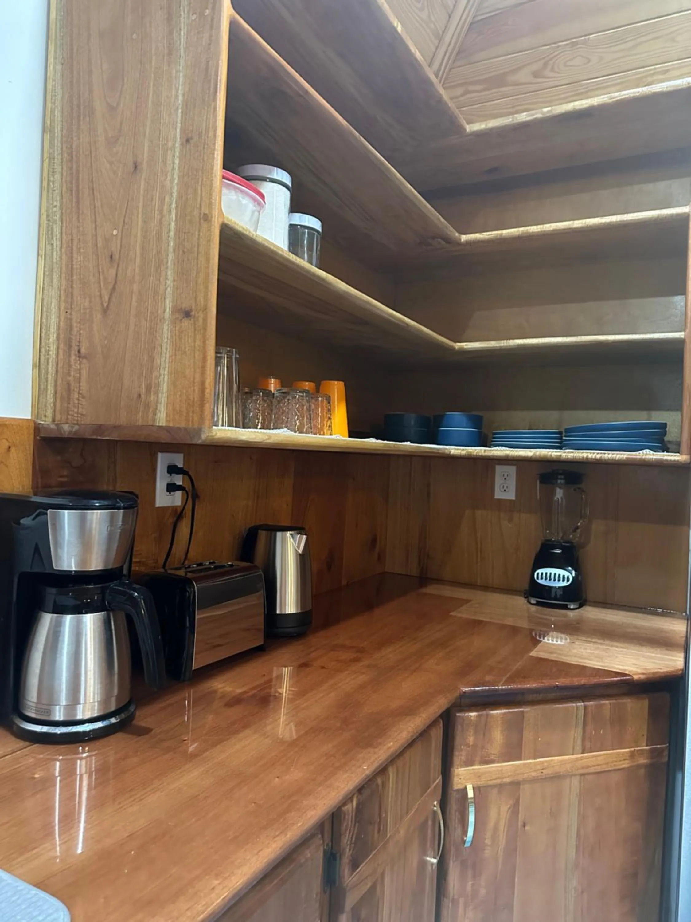 Coffee/tea facilities in Howler Landing Vacation Rental