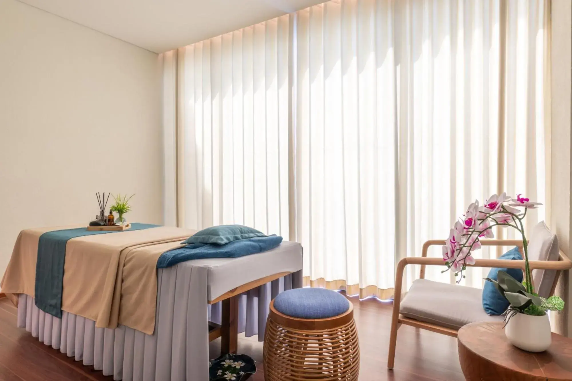 Spa and wellness centre/facilities, Bed in TTC Van Phong Bay Resort - Himalaya Sauna & Steam Retreat Included Spa and wellness centre/facilities, Bed in TTC Van Phong Bay Resort - Himalaya Sauna & Steam Retreat Included